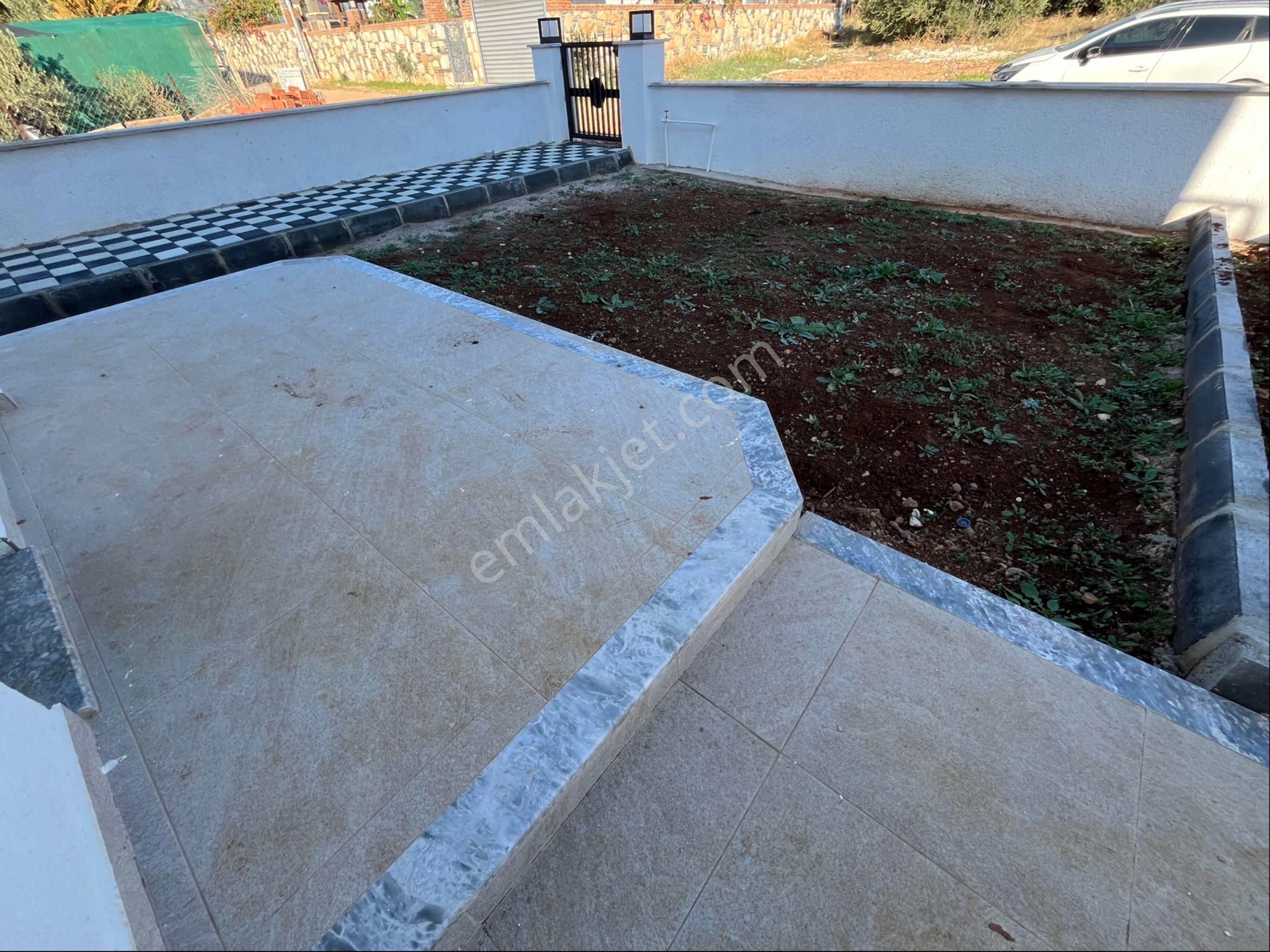 Zirve Gayrimenkul'den Daire Fiyatına Bahçeli Sıfır Bitişik Nizam Villa - Görsel 13