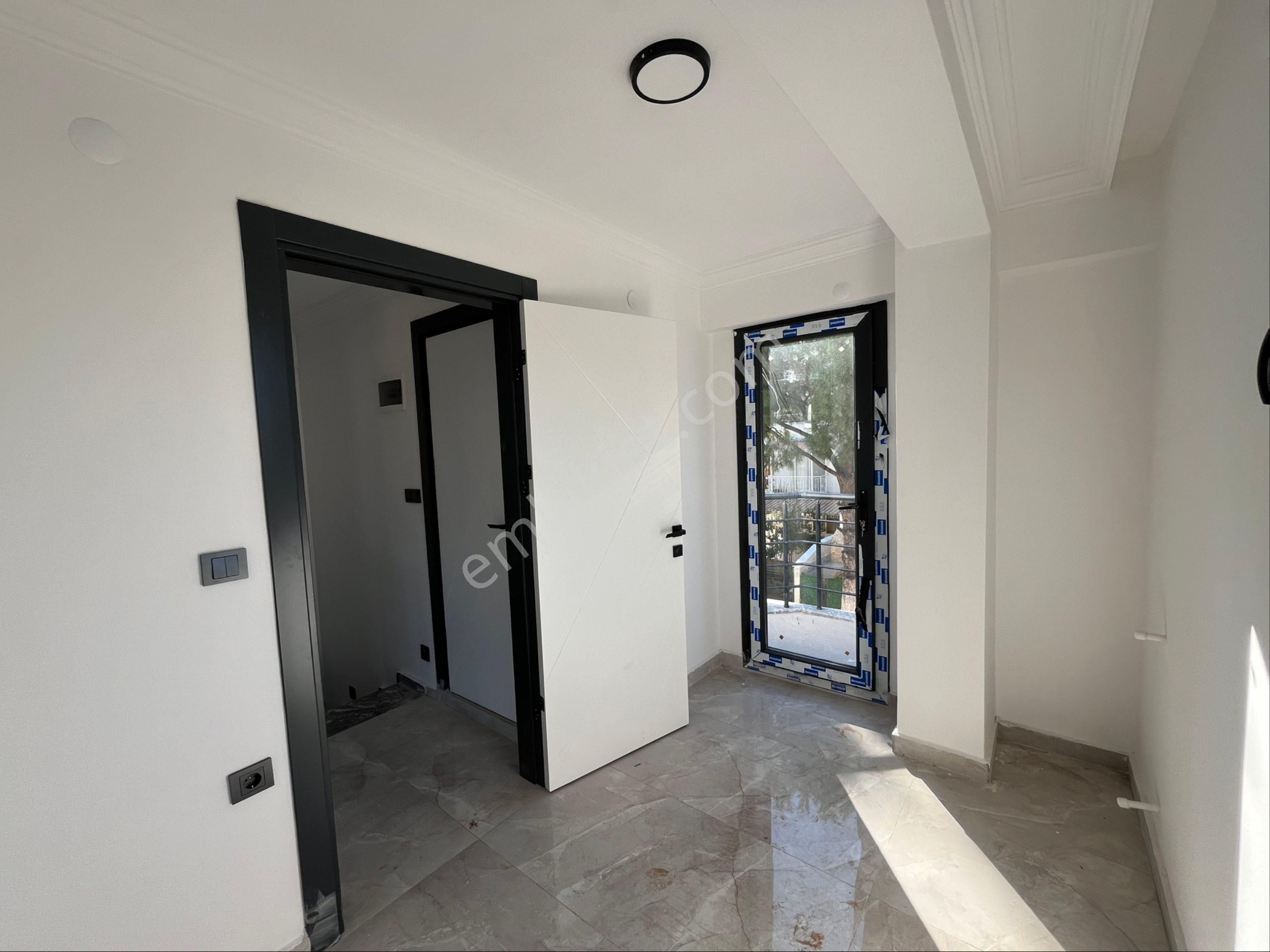 Zirve Gayrimenkul'den Daire Fiyatına Bahçeli Sıfır Bitişik Nizam Villa - Görsel 29