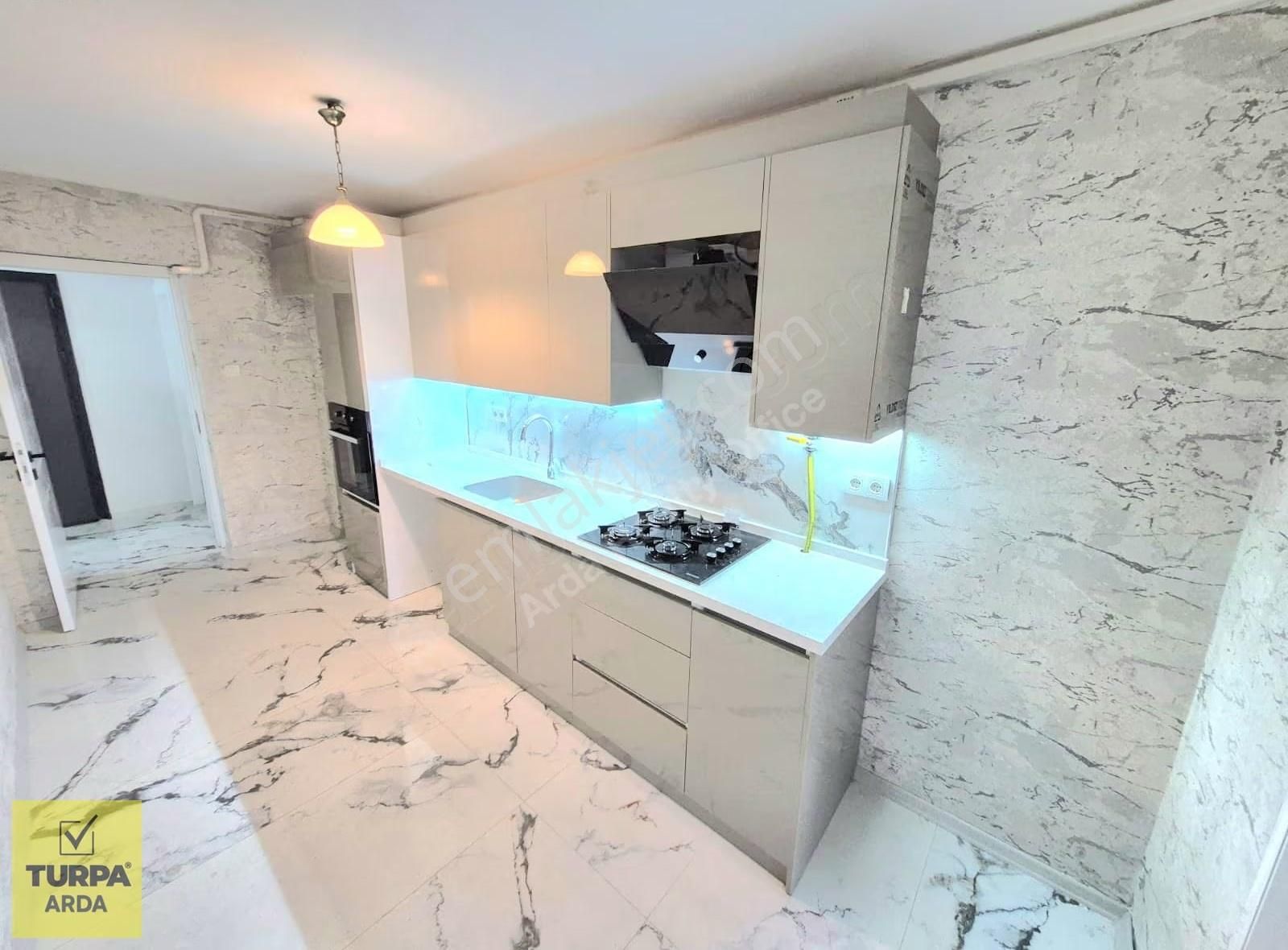 Zübeyde Hanım Komple Yapılı Ultura Lüks Daire 3+1 139 M2 - Görsel 14