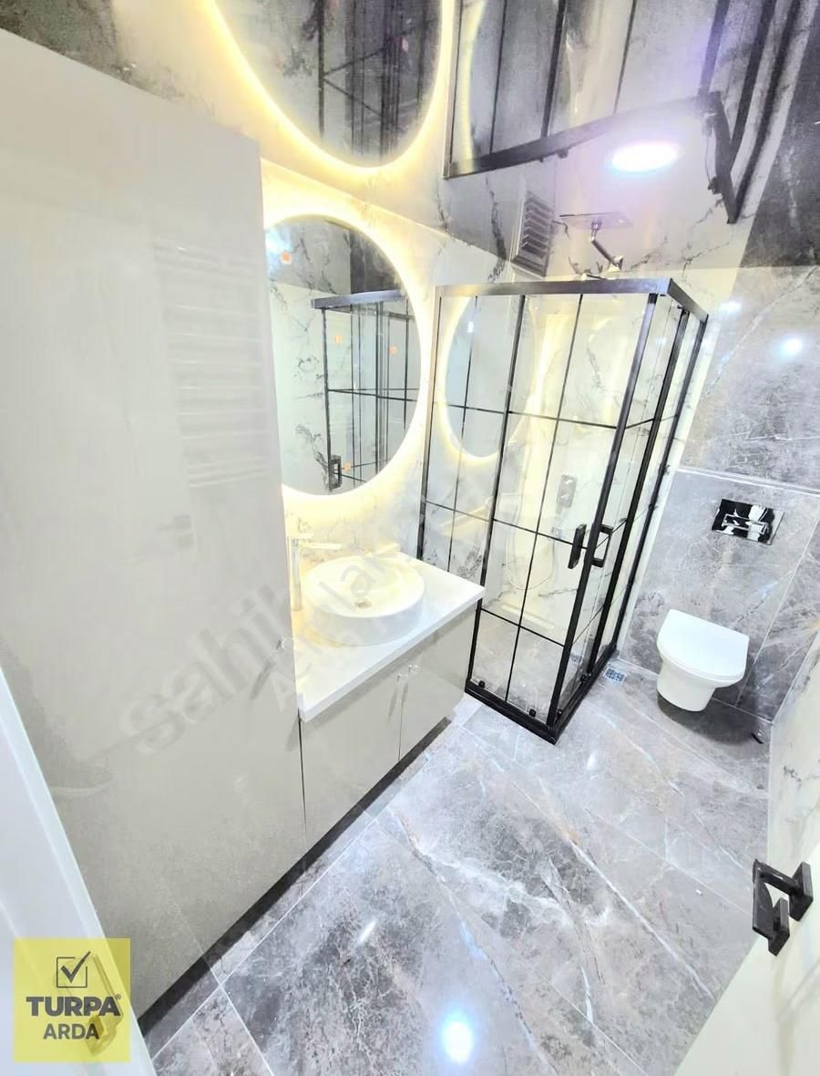 Zübeyde Hanım Komple Yapılı Ultura Lüks Daire 3+1 139 M2 - Görsel 15