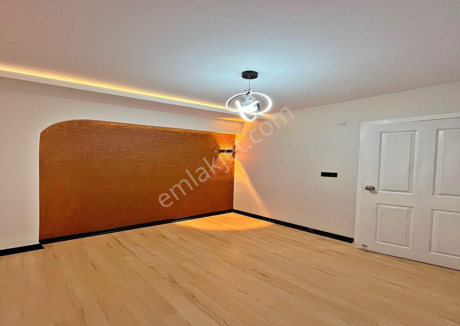 Metrobüse 5 Dk Dekorlu Kelepir Genişm2 Arakat Satılık 2+1 Daire - Görsel 14