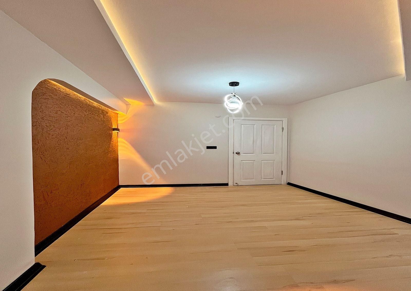 Metrobüse 5 Dk Dekorlu Kelepir Genişm2 Arakat Satılık 2+1 Daire - Görsel 17