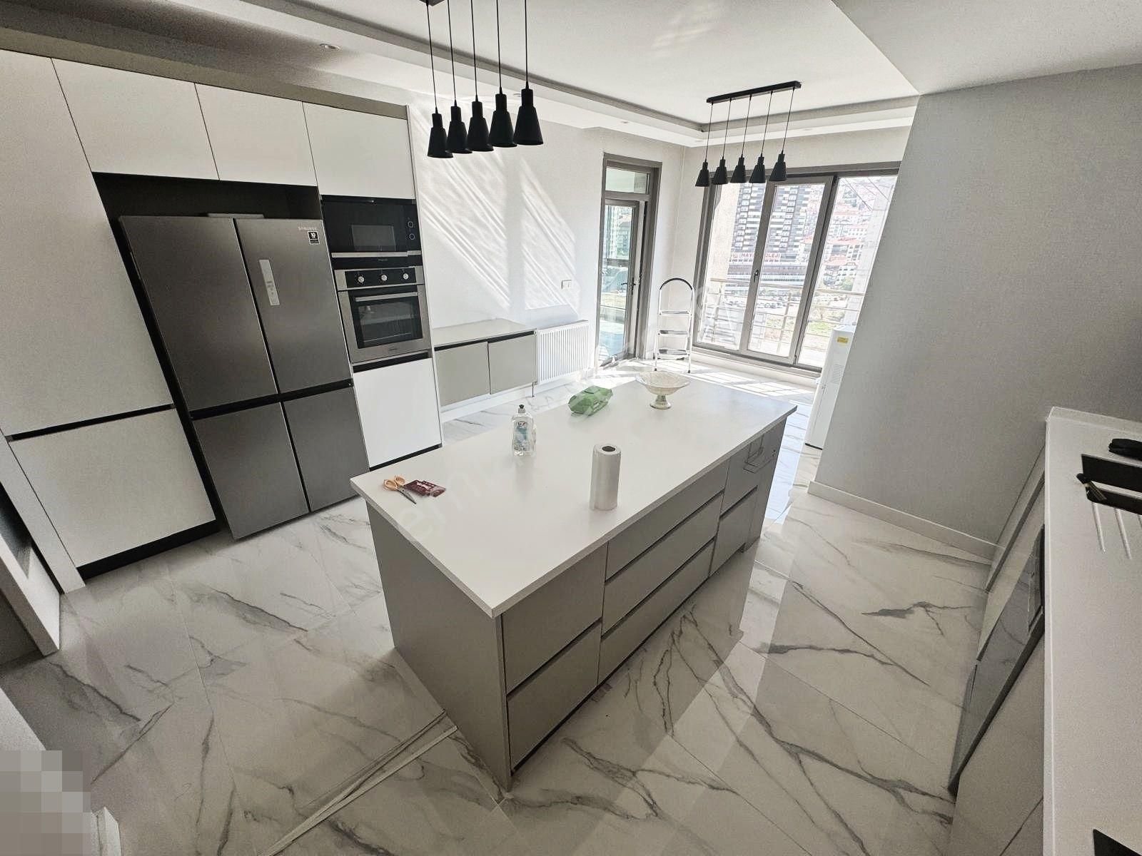 Ovacık'ta Panoramik Açık Cepheli 4+1 Lüks Daire - Görsel 3