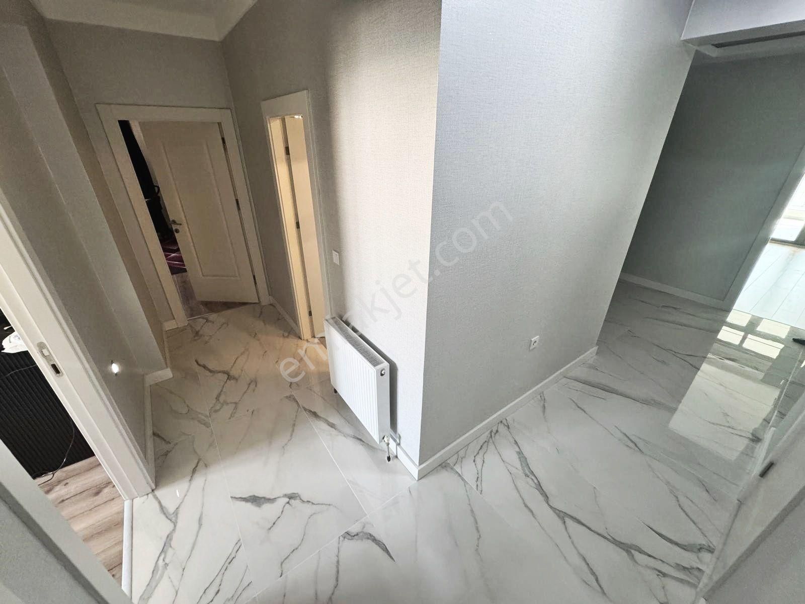 Ovacık'ta Panoramik Açık Cepheli 4+1 Lüks Daire - Görsel 25