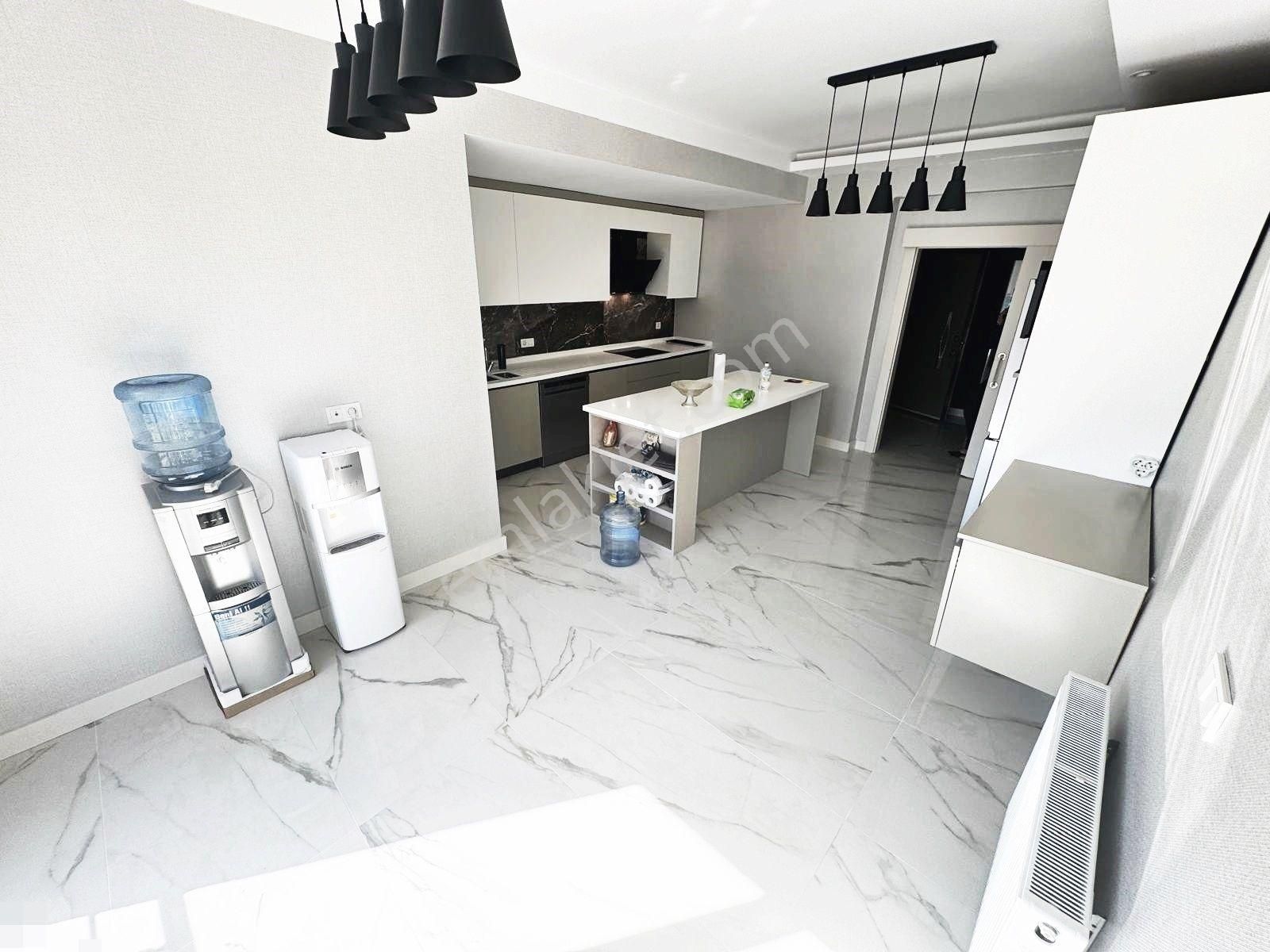 Ovacık'ta Panoramik Açık Cepheli 4+1 Lüks Daire - Görsel 4