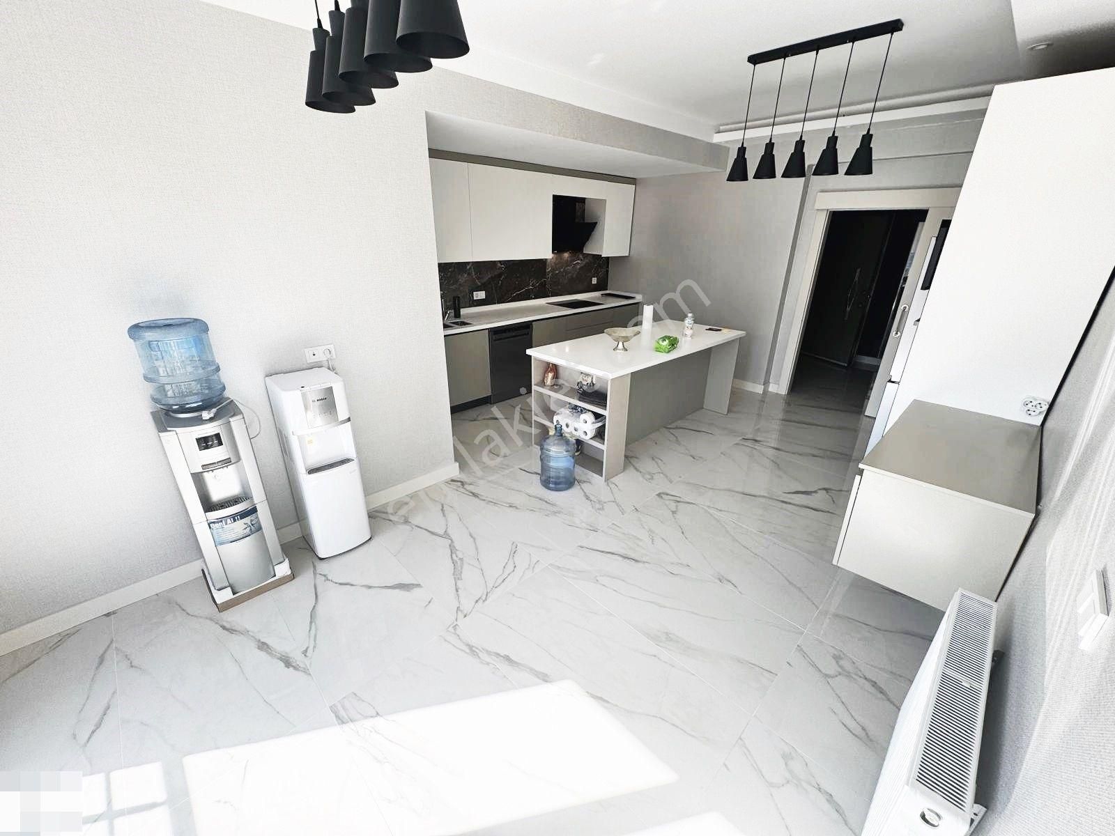 Ovacık'ta Panoramik Açık Cepheli 4+1 Lüks Daire - Görsel 2