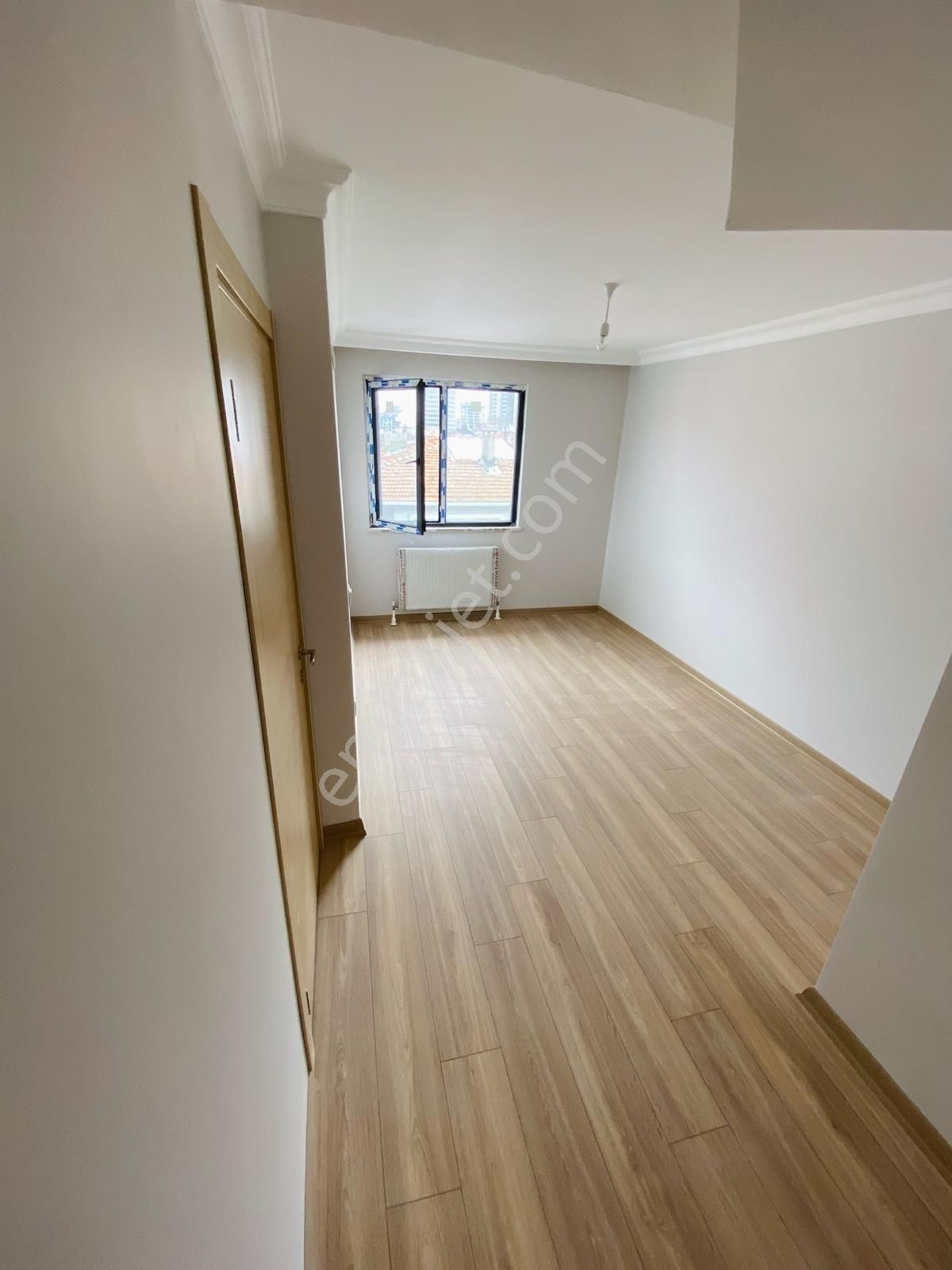 Emlak Dünyasından Küçükyalıda 2 Yıllık Prestijli Binada Geniş Keyifli Teraslı Lüx 3+1 Dublex - Görsel 6