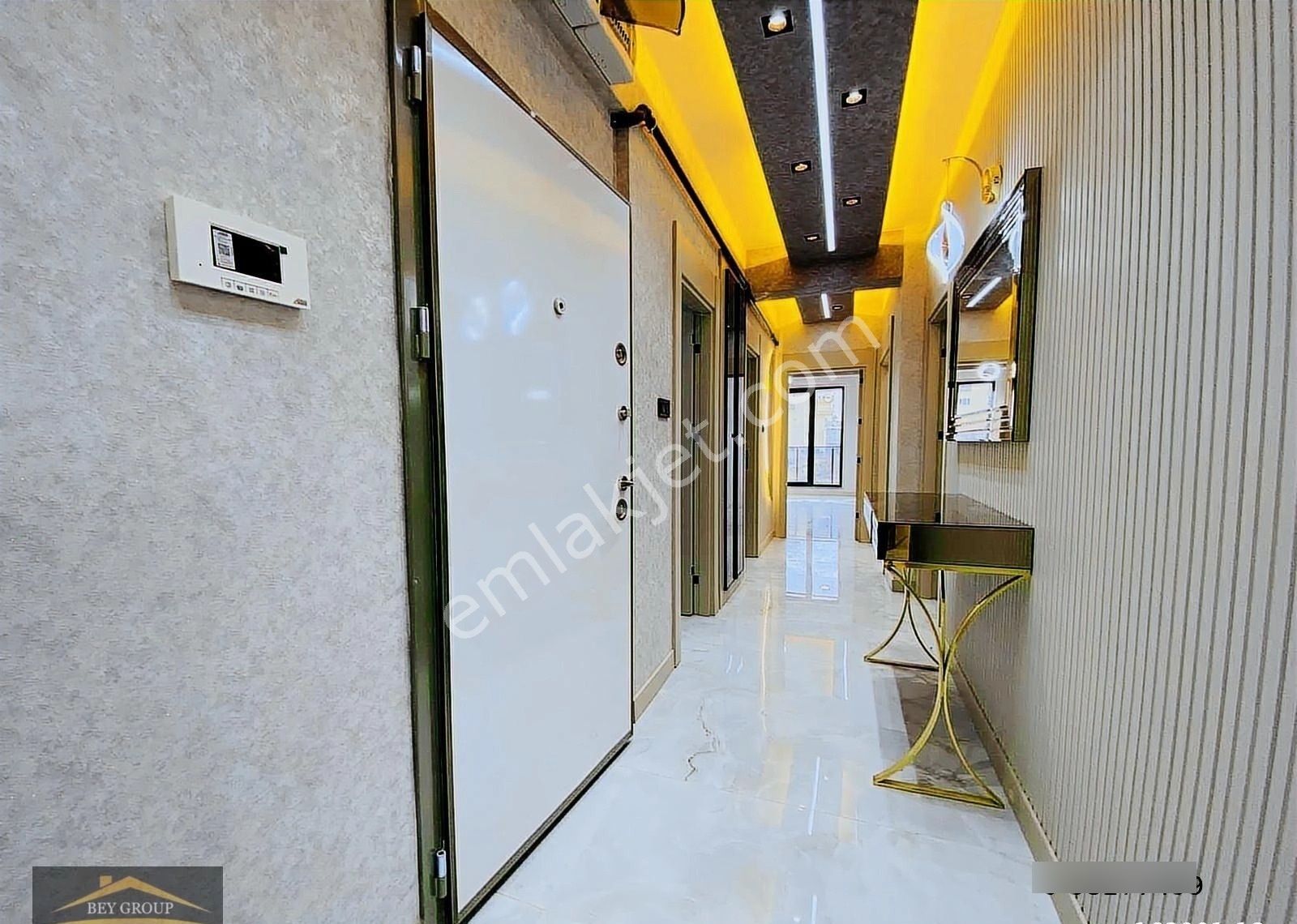 Bulvar'da Satılık Tasarım Harikası Lüks Yapılı Masrafsız Daire - Görsel 8