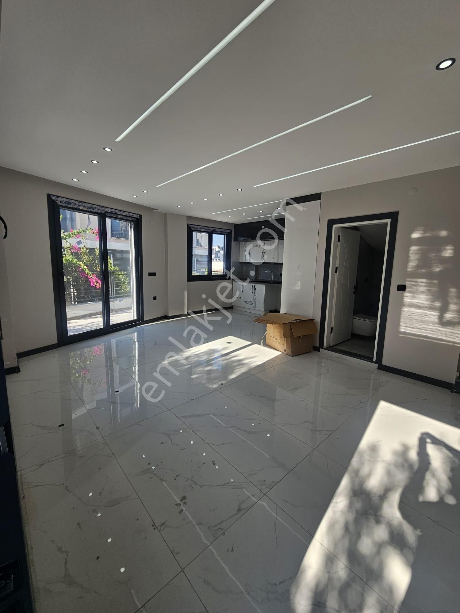 Hisar Mahallesi’nde Deniz Manzaralı Sıfır Villa Geniş Bahçeli | Teraslı | Modern | 3+1 - Görsel 25