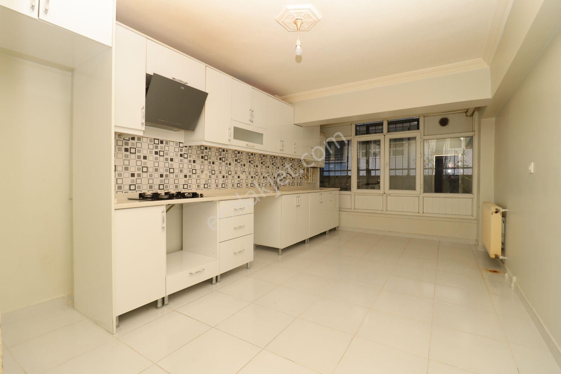 Akif'ten Topçu'da 3+1 Ful Yapılı 1512.cadde Üzeri Geniş Satılık Daire - Görsel 2