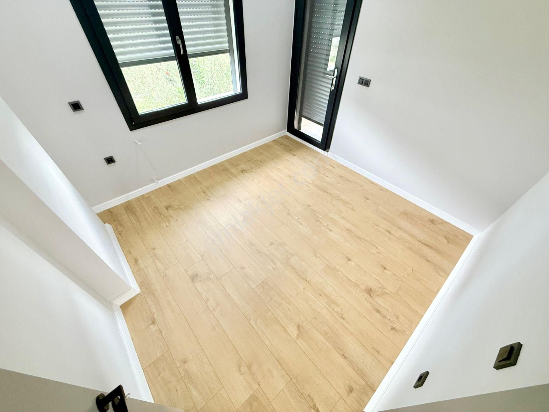 ▶ ▶ Akçay Körfez'den Denize 100 Metre Loft Mimarili Sıfır Satılık 4+1 Müstakil Villa - Görsel 26