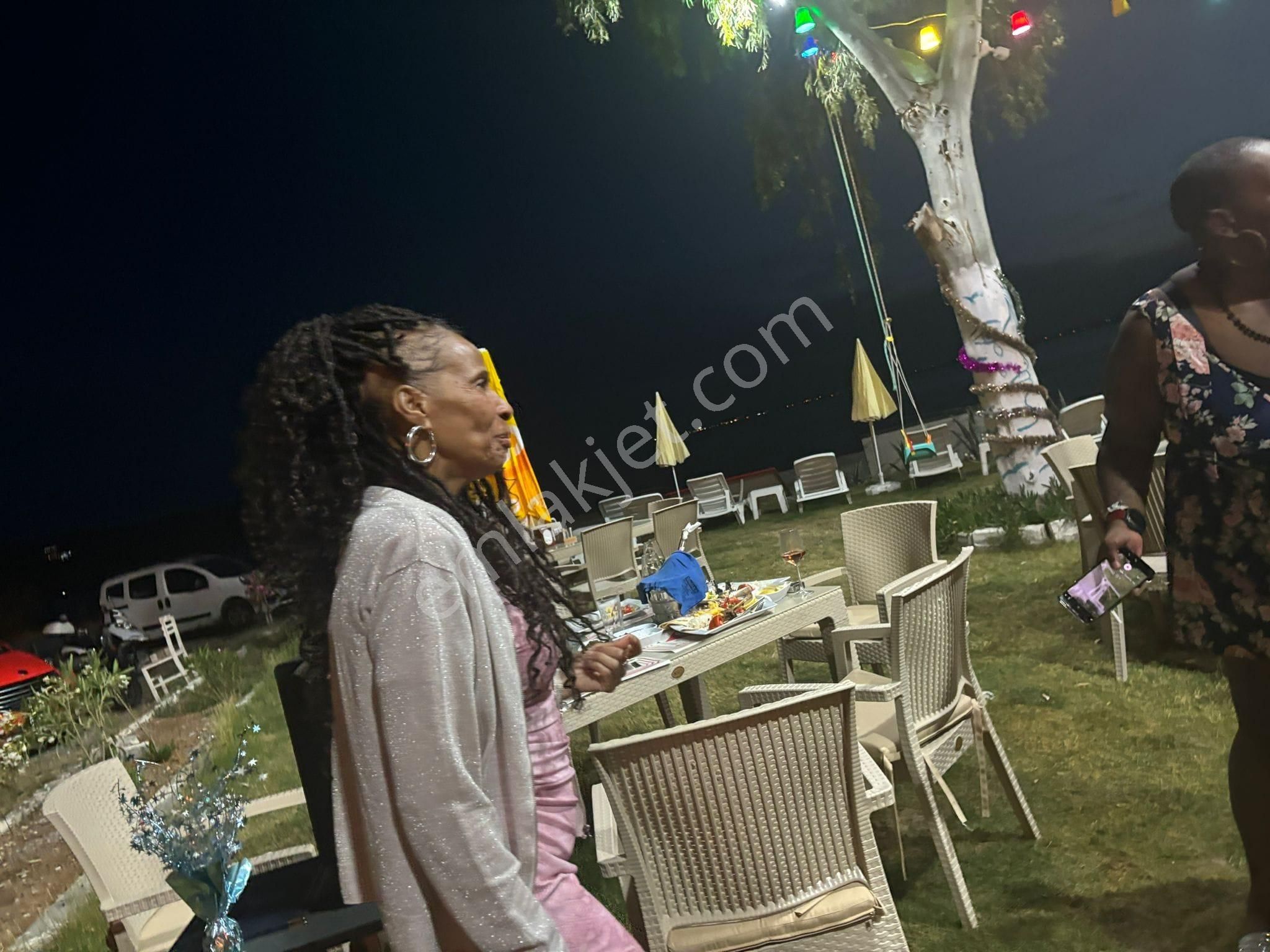 Aydın Akbük'te Satılık Denize Sıfır Yüksek Cirolu Beach & Restorant - Görsel 2