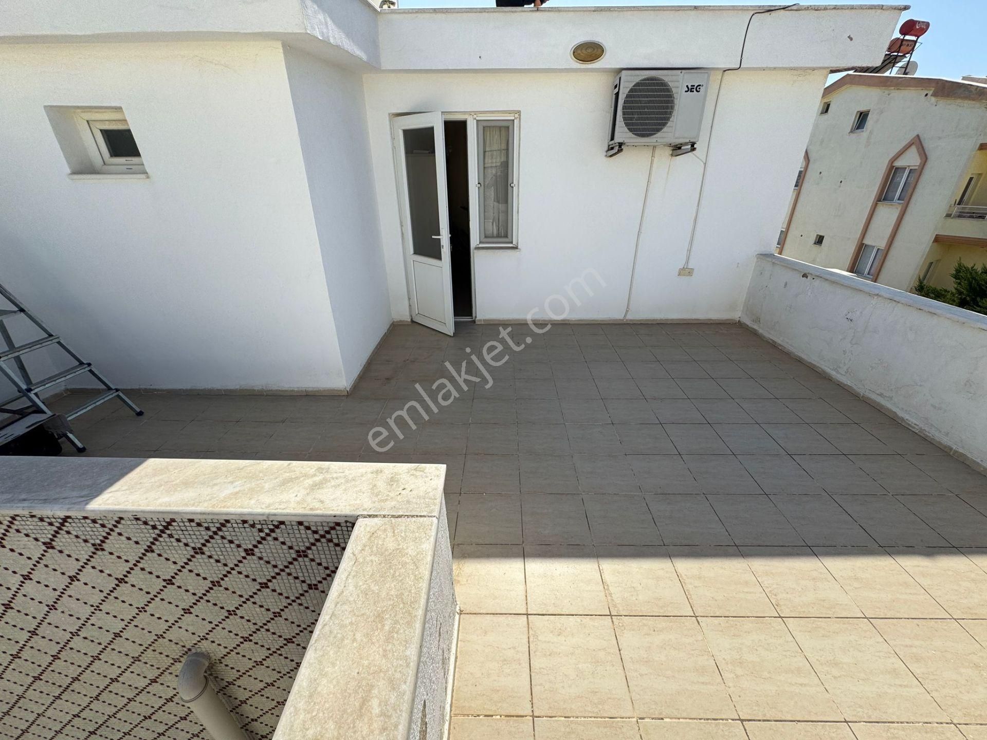 Didim Altınkum’da Denize Yürüme Mesafesinde 3+1 Eşyalı, Teraslı,ayrı Mutfaklı, Bahçeli Villa - Görsel 19