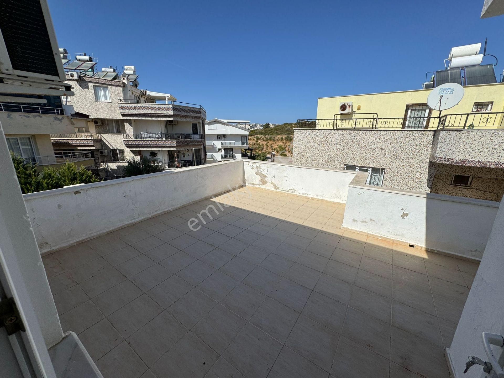 Didim Altınkum’da Denize Yürüme Mesafesinde 3+1 Eşyalı, Teraslı,ayrı Mutfaklı, Bahçeli Villa - Görsel 17