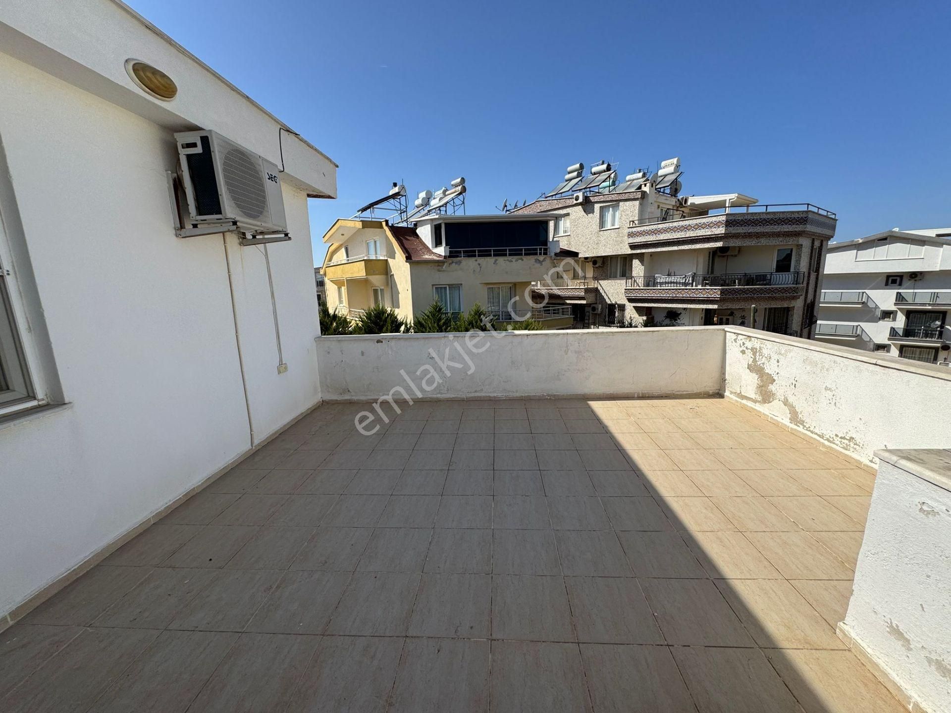 Didim Altınkum’da Denize Yürüme Mesafesinde 3+1 Eşyalı, Teraslı,ayrı Mutfaklı, Bahçeli Villa - Görsel 15