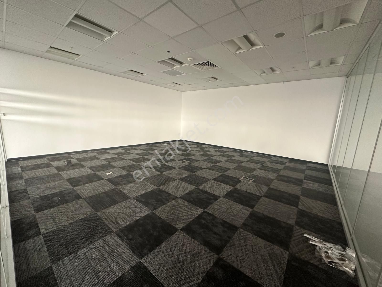 Koza Plaza'da Şehir Manzaralı Masrafsız Lüks Yapılı Plaza Katı - Görsel 8