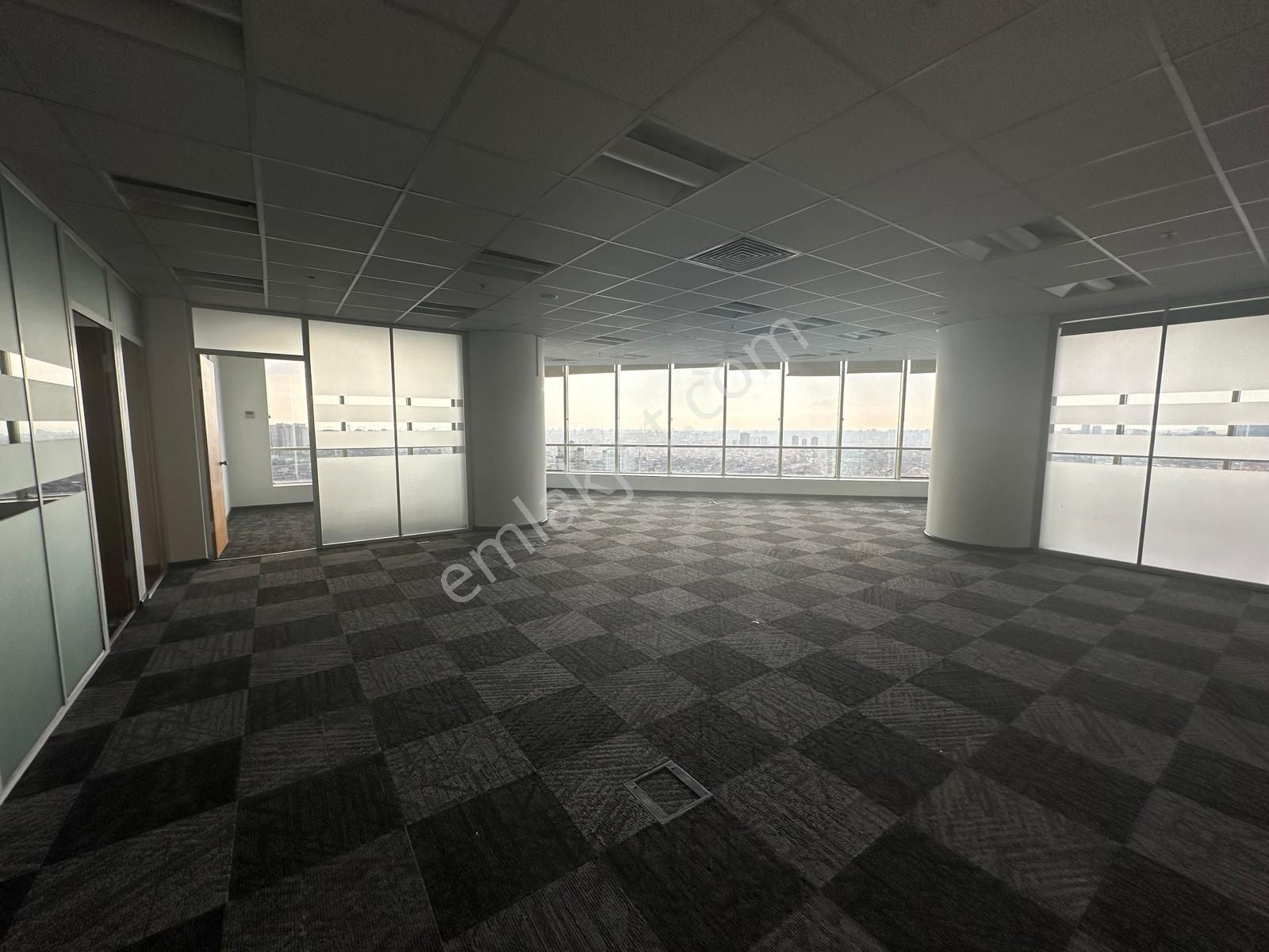 Koza Plaza'da Şehir Manzaralı Masrafsız Lüks Yapılı Plaza Katı - Görsel 2