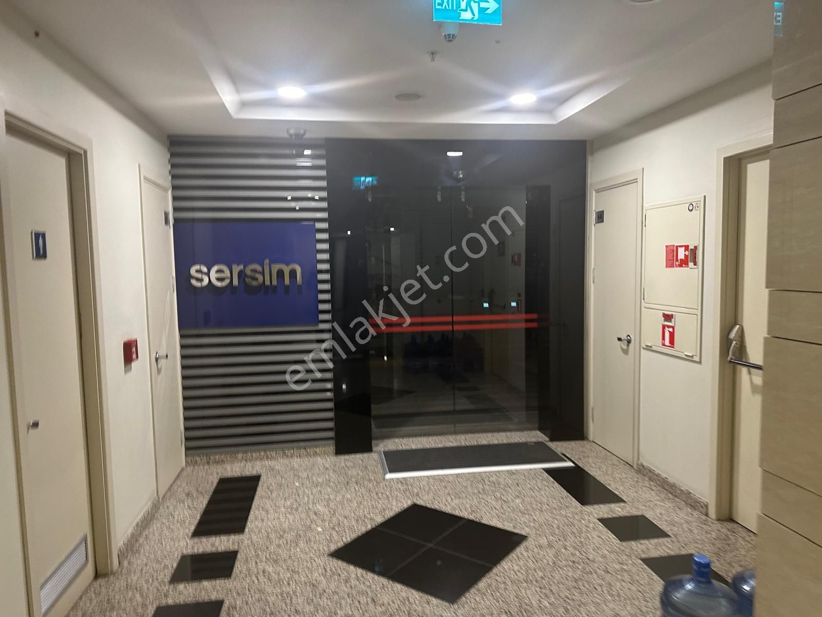 Koza Plaza'da Şehir Manzaralı Masrafsız Lüks Yapılı Plaza Katı - Görsel 9