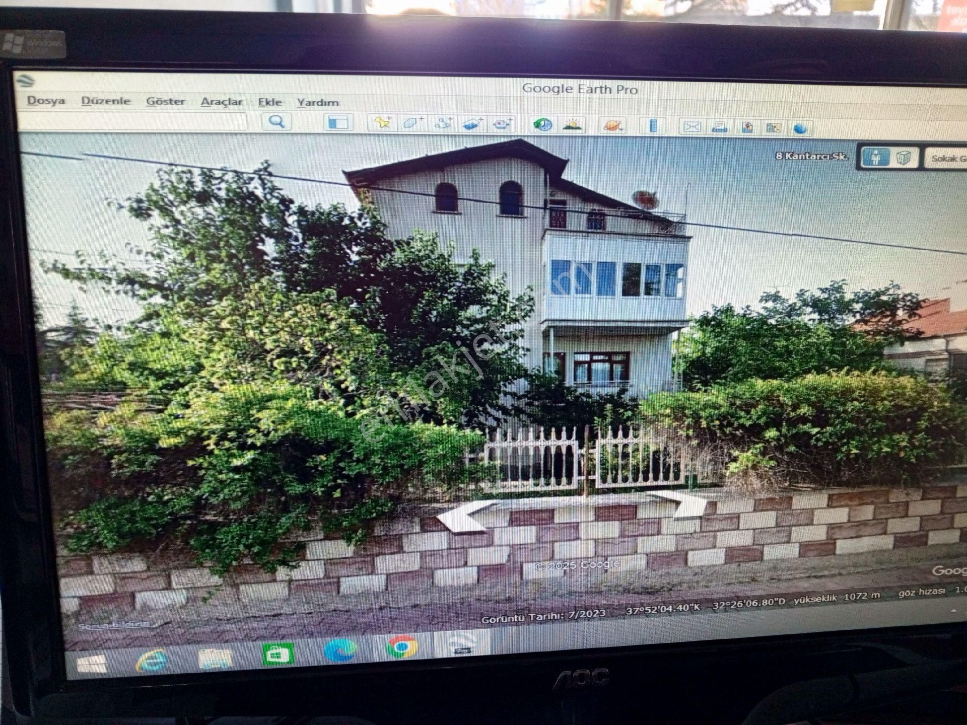 Konya Meram Yak Mah. 1600 M2 3.5 Katlı Satılık Müstakl