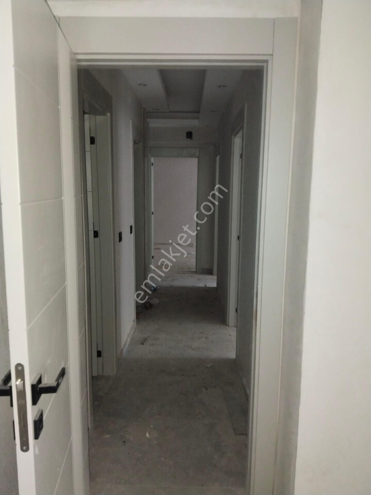 75nci Yıl Mahallesinde Satılık 2+1 Daire - Görsel 3