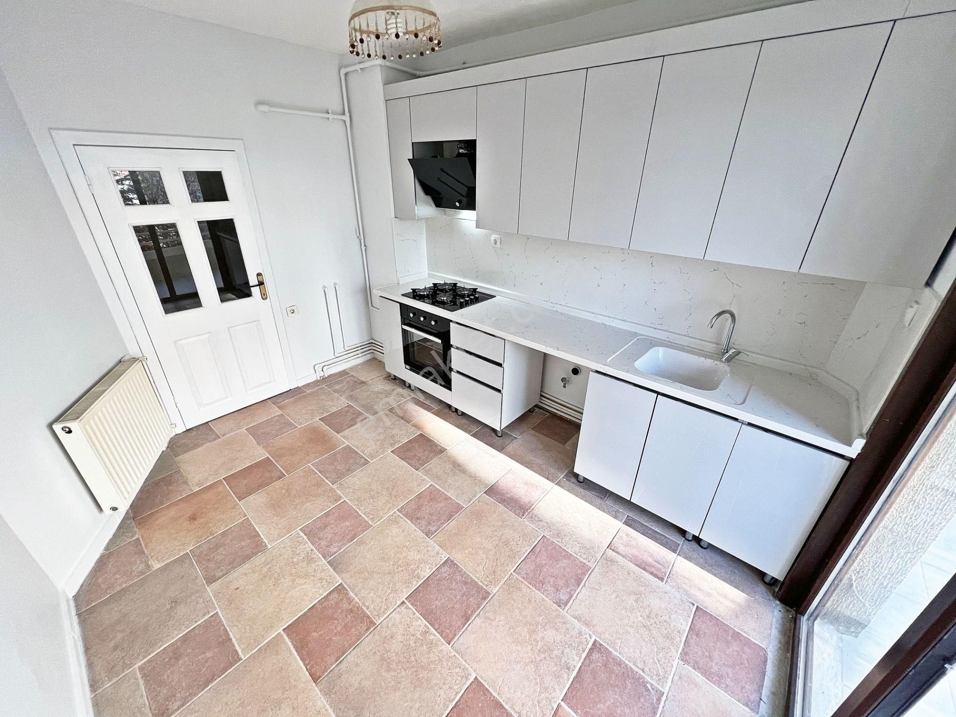 Etlik Şehir Hastanesi Karşısı Yıldız Sitesinde Ebeveyn Banyolu 3+1 Asansörlü 165 M²!! - Görsel 10