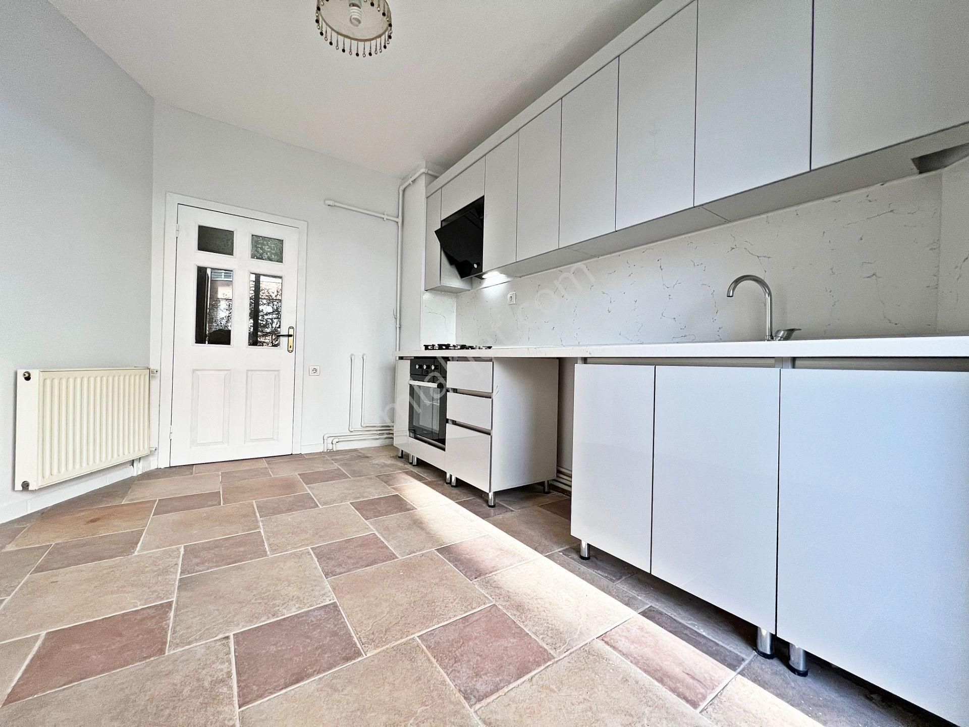 Etlik Şehir Hastanesi Karşısı Yıldız Sitesinde Ebeveyn Banyolu 3+1 Asansörlü 165 M²!! - Görsel 11