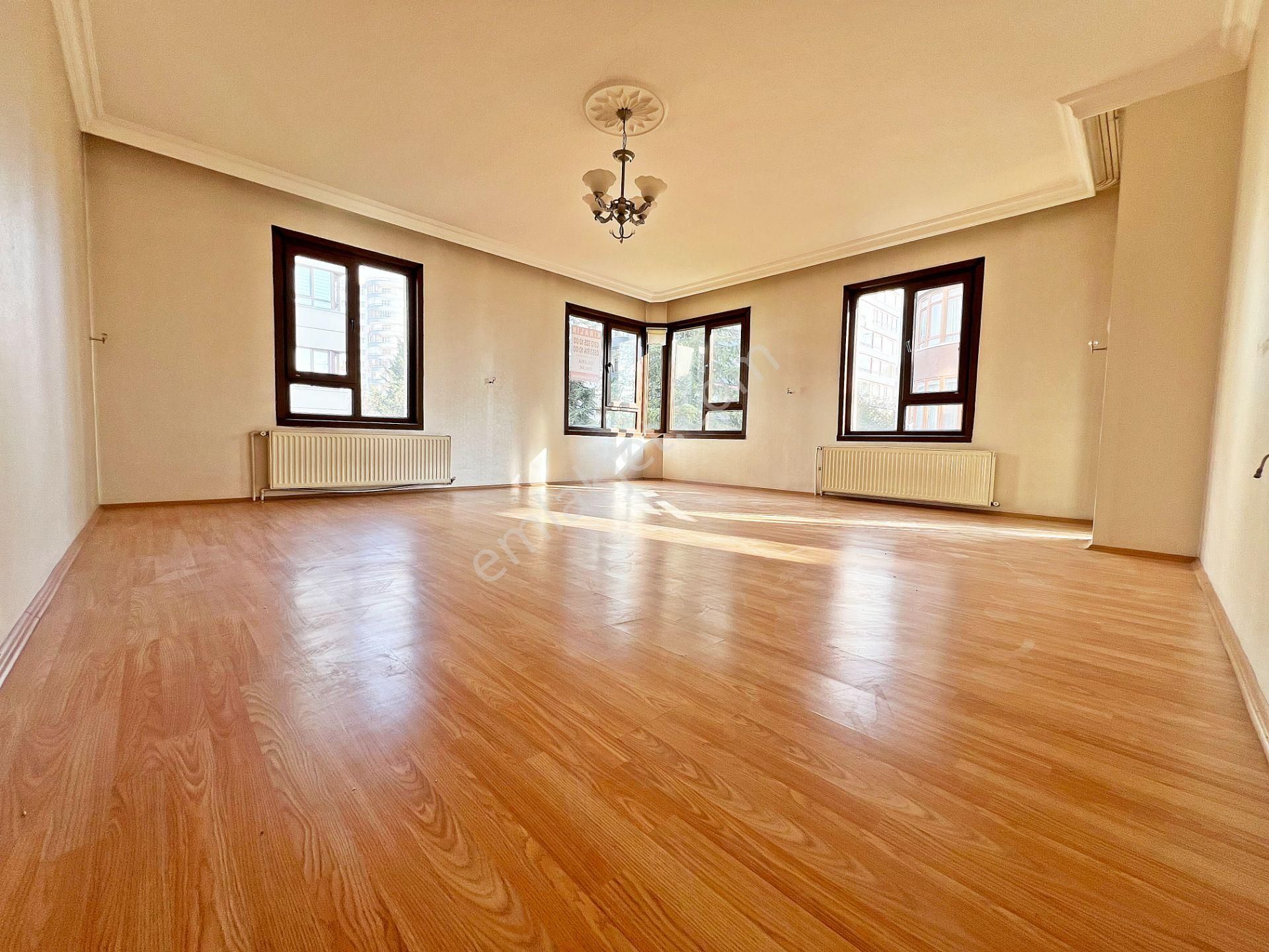 Etlik Şehir Hastanesi Karşısı Yıldız Sitesinde Ebeveyn Banyolu 3+1 Asansörlü 165 M²!! - Görsel 3