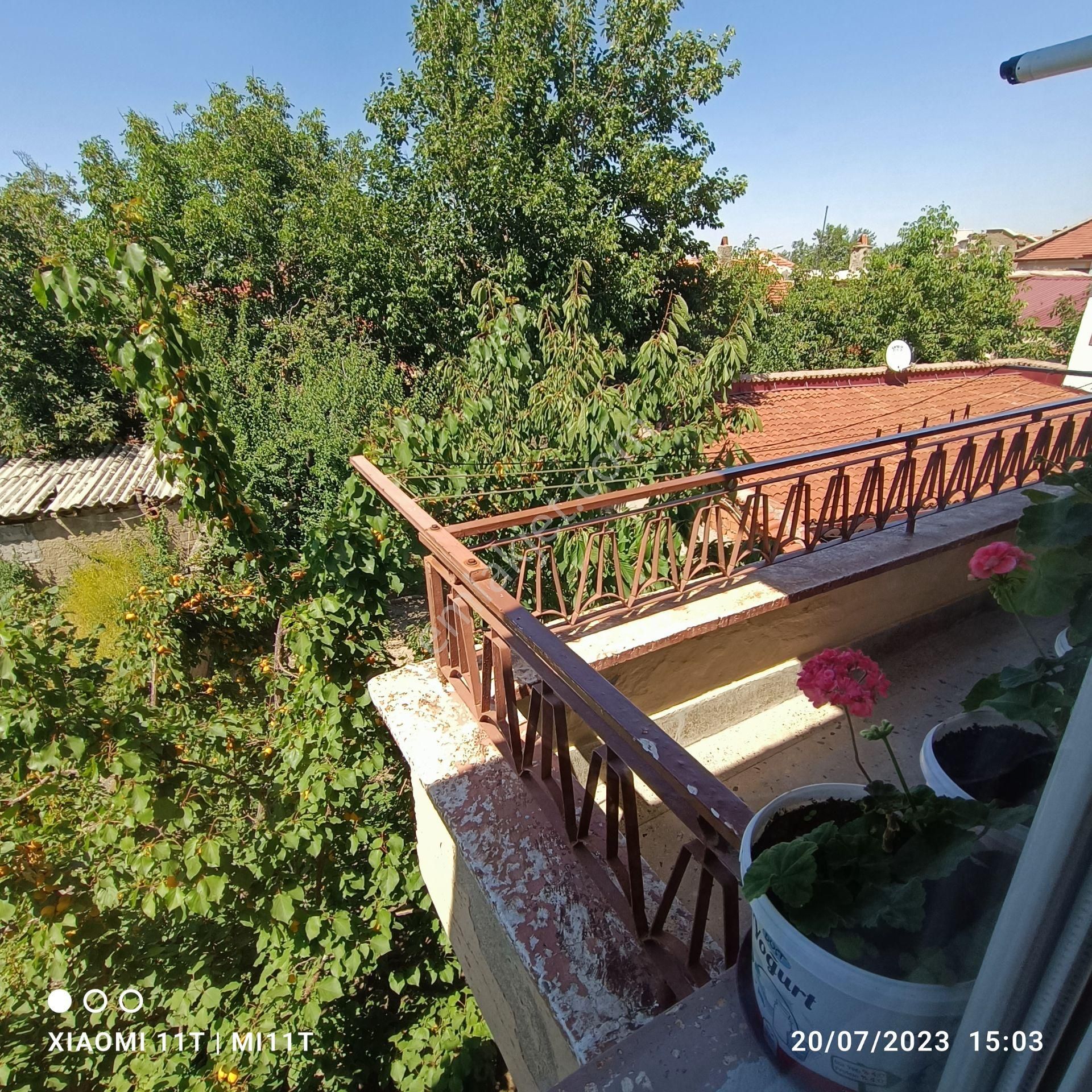 Elit Emlak'tan Satılık Müstakil Ev 2 Katlı 5+1 Bodrum Teras Bahçe Var - Görsel 19