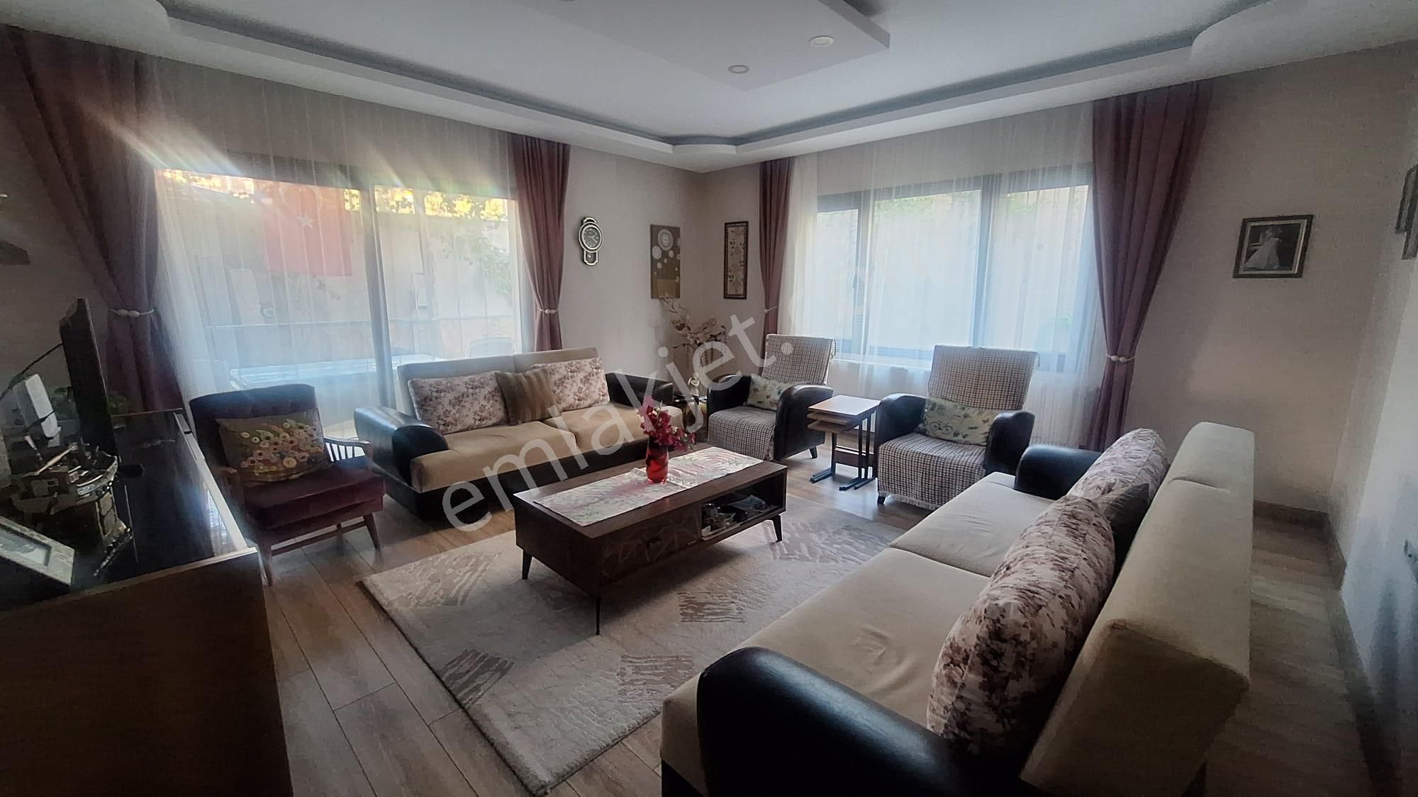 Kuşadası Ege Mahallesinde Satılık Bahçe Katı Geniş Daire - Görsel 16