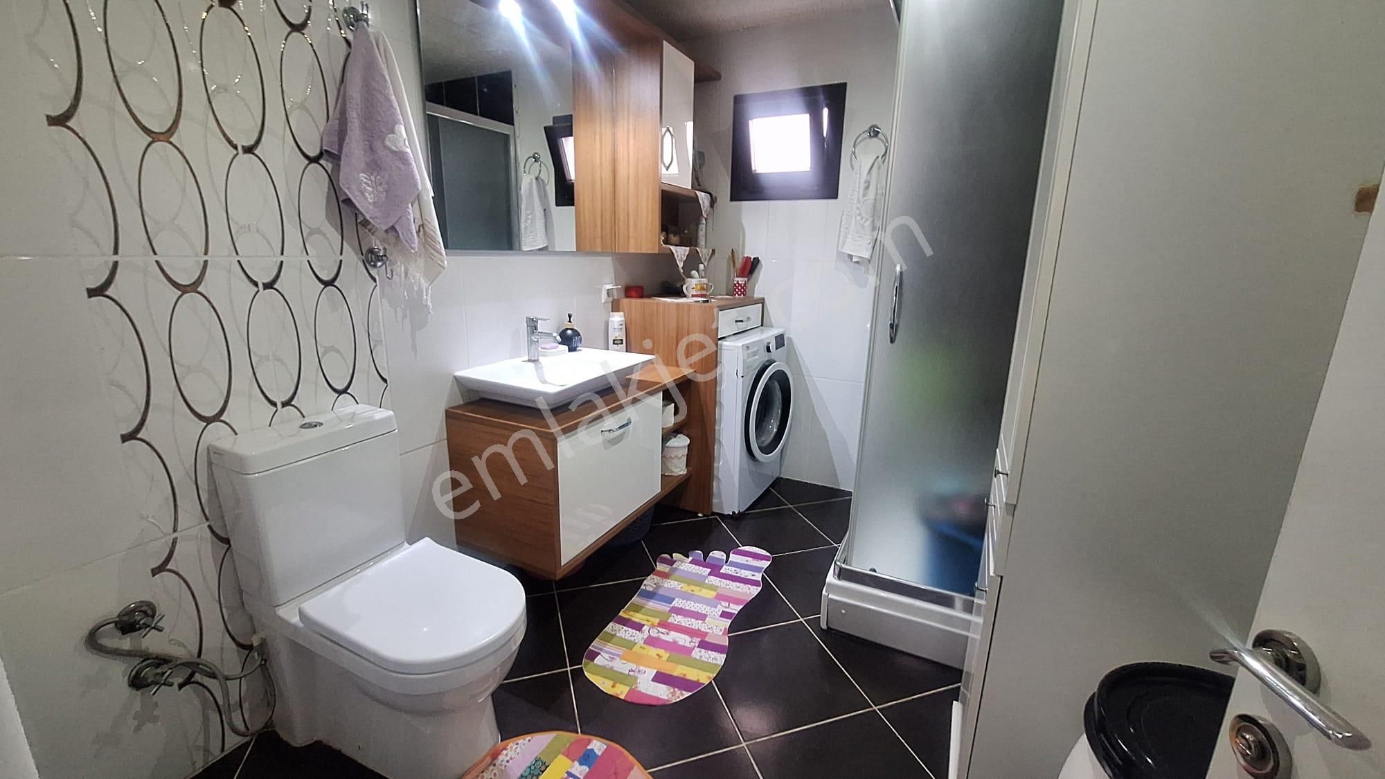 Kuşadası Ege Mahallesinde Satılık Bahçe Katı Geniş Daire - Görsel 24