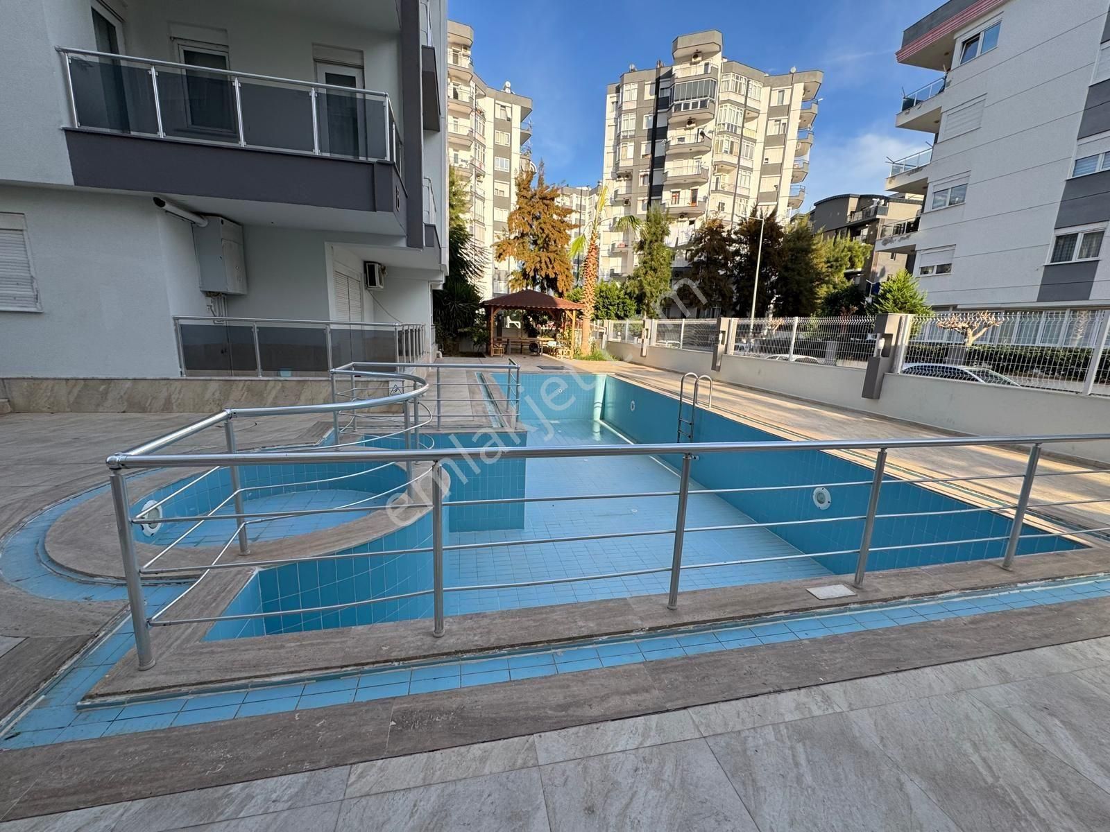 Konyaaltı Hurmada Havuzlu Doğalgazlı - Görsel 6