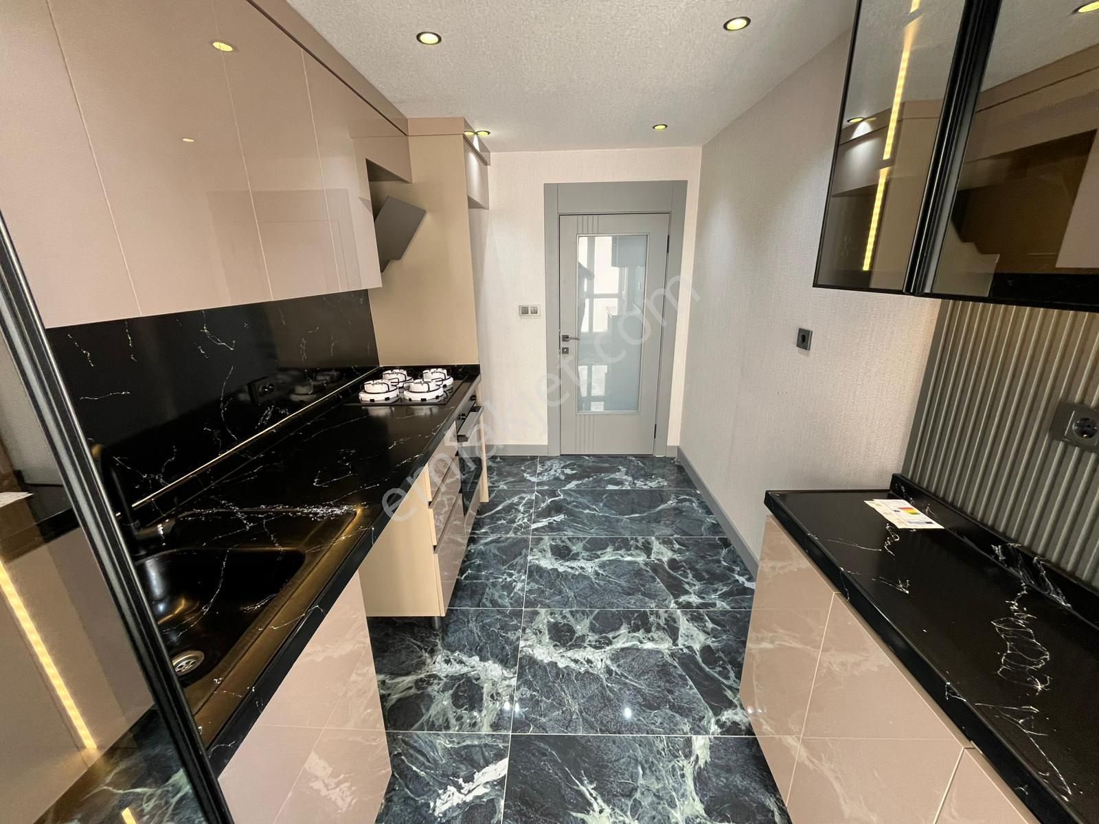 Yunus Emre Mahallesi'nde Full+full Lüks Yapılı 2+1 Daire! - Görsel 6