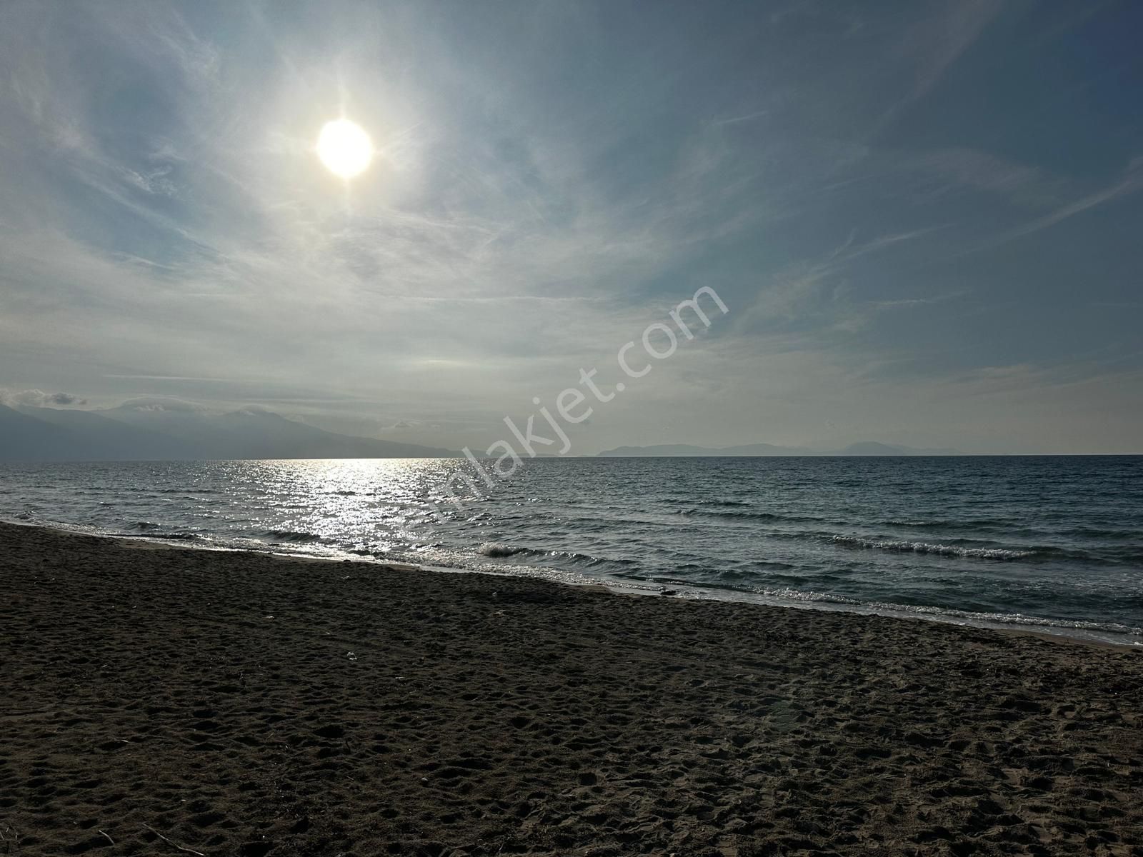 Kuşadası Karaova Denize Sıfır Sitede 3+1 - Görsel 20