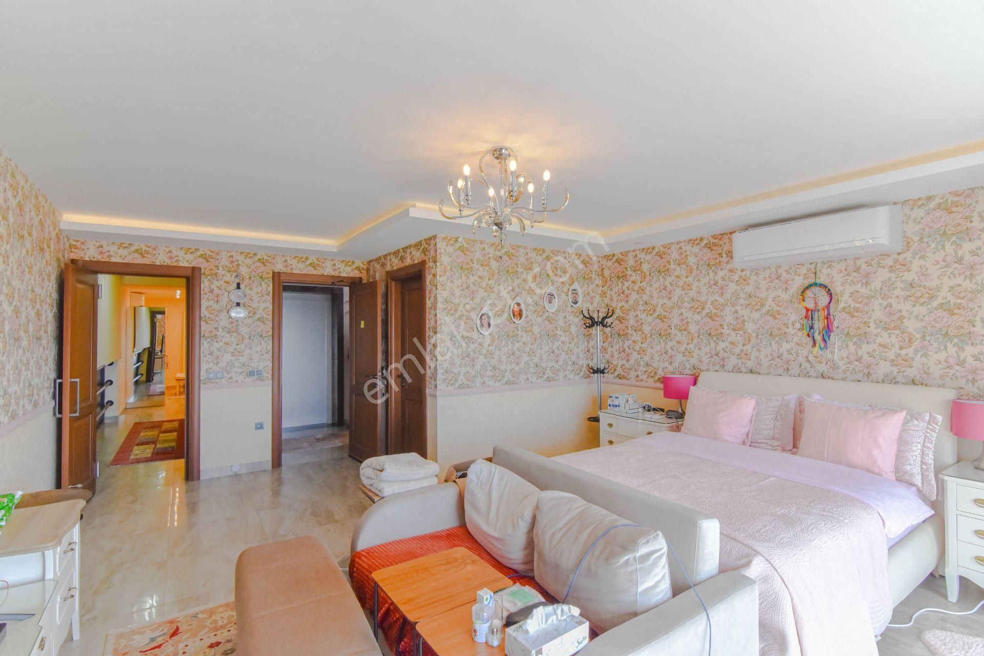 Yaylaköy'de Full Kuşadası Ve Deniz Manzaralı 6+1 Malikane - Görsel 20