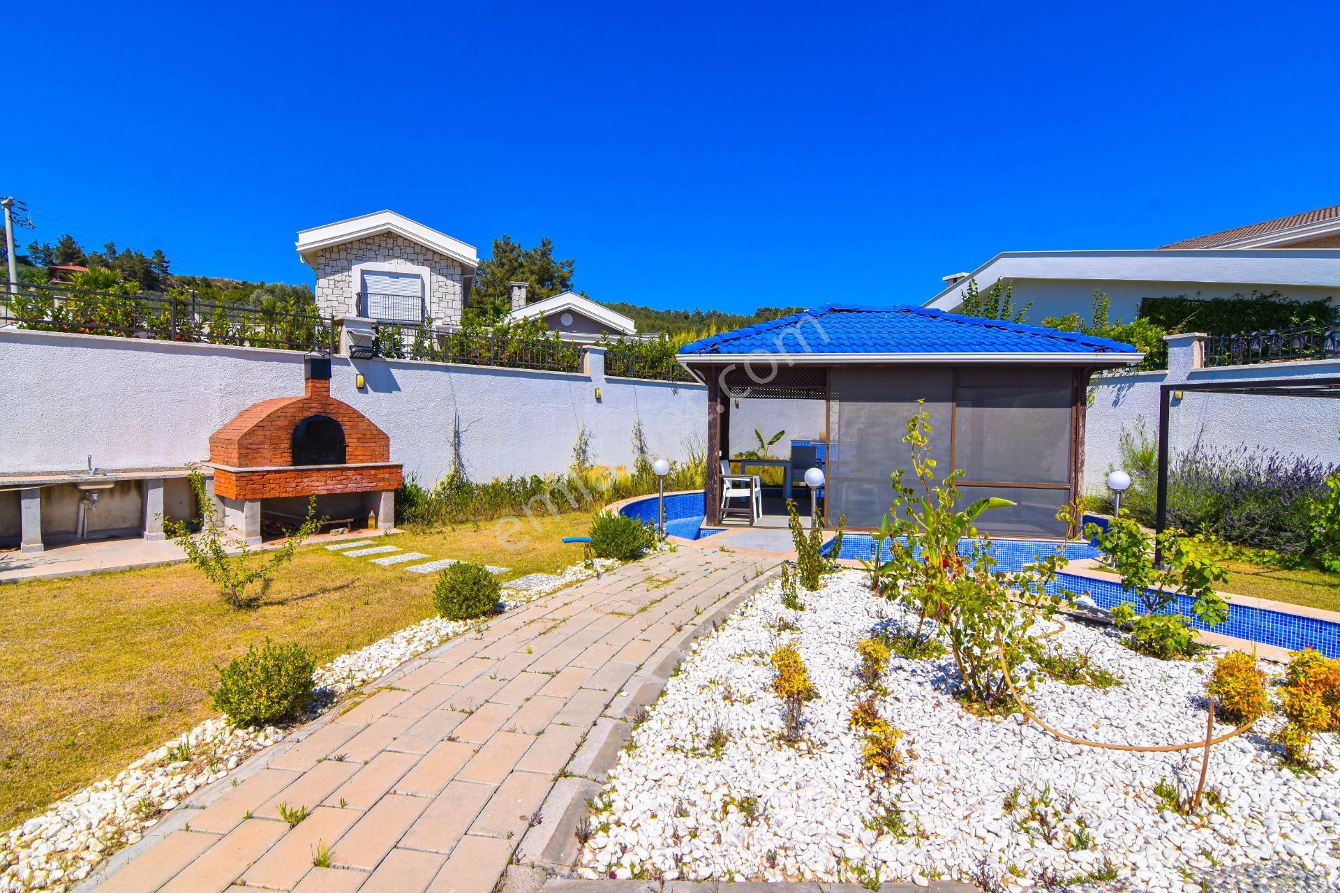 Yaylaköy'de Full Kuşadası Ve Deniz Manzaralı 6+1 Malikane - Görsel 25