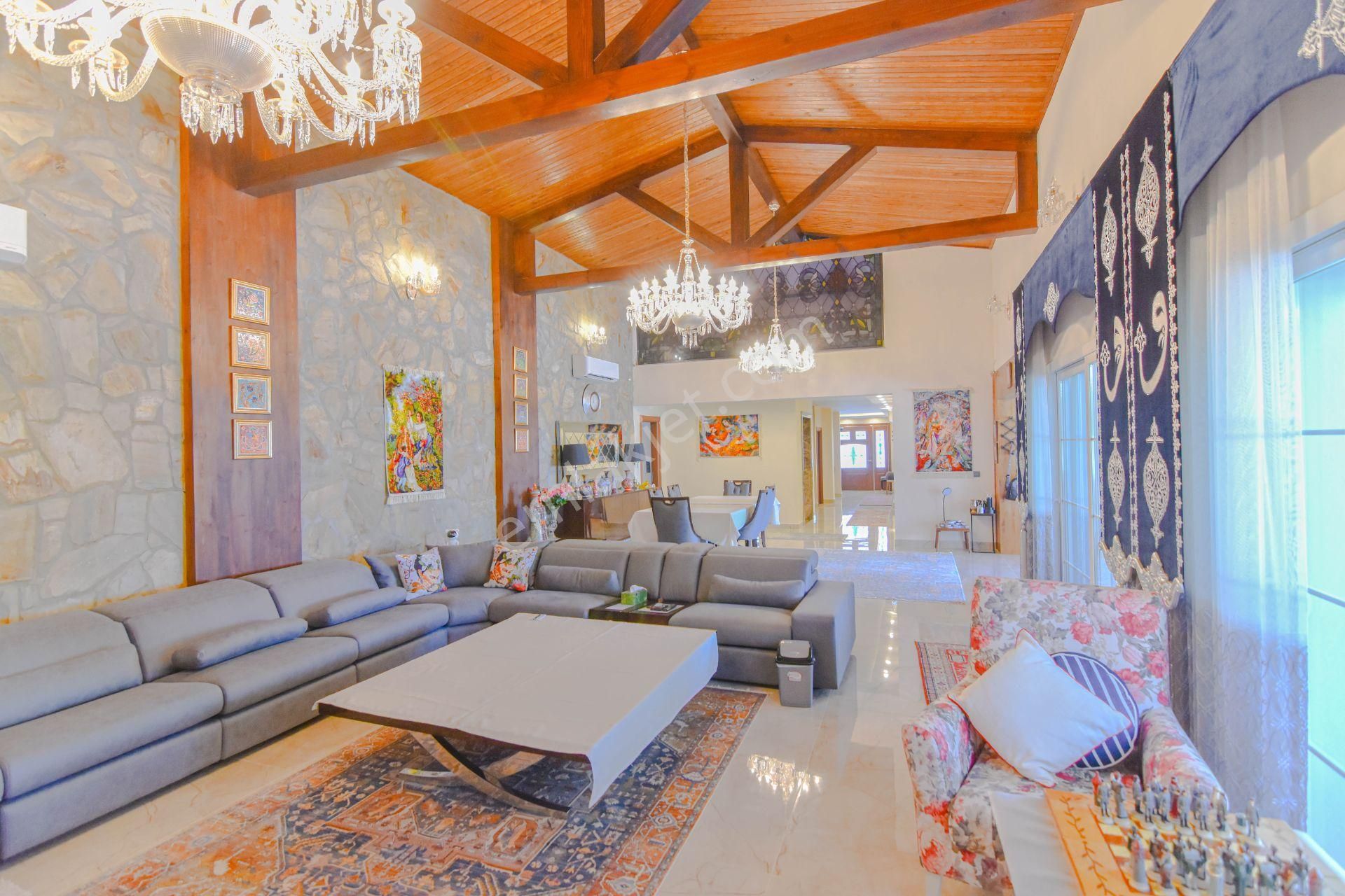 Yaylaköy'de Full Kuşadası Ve Deniz Manzaralı 6+1 Malikane - Görsel 3