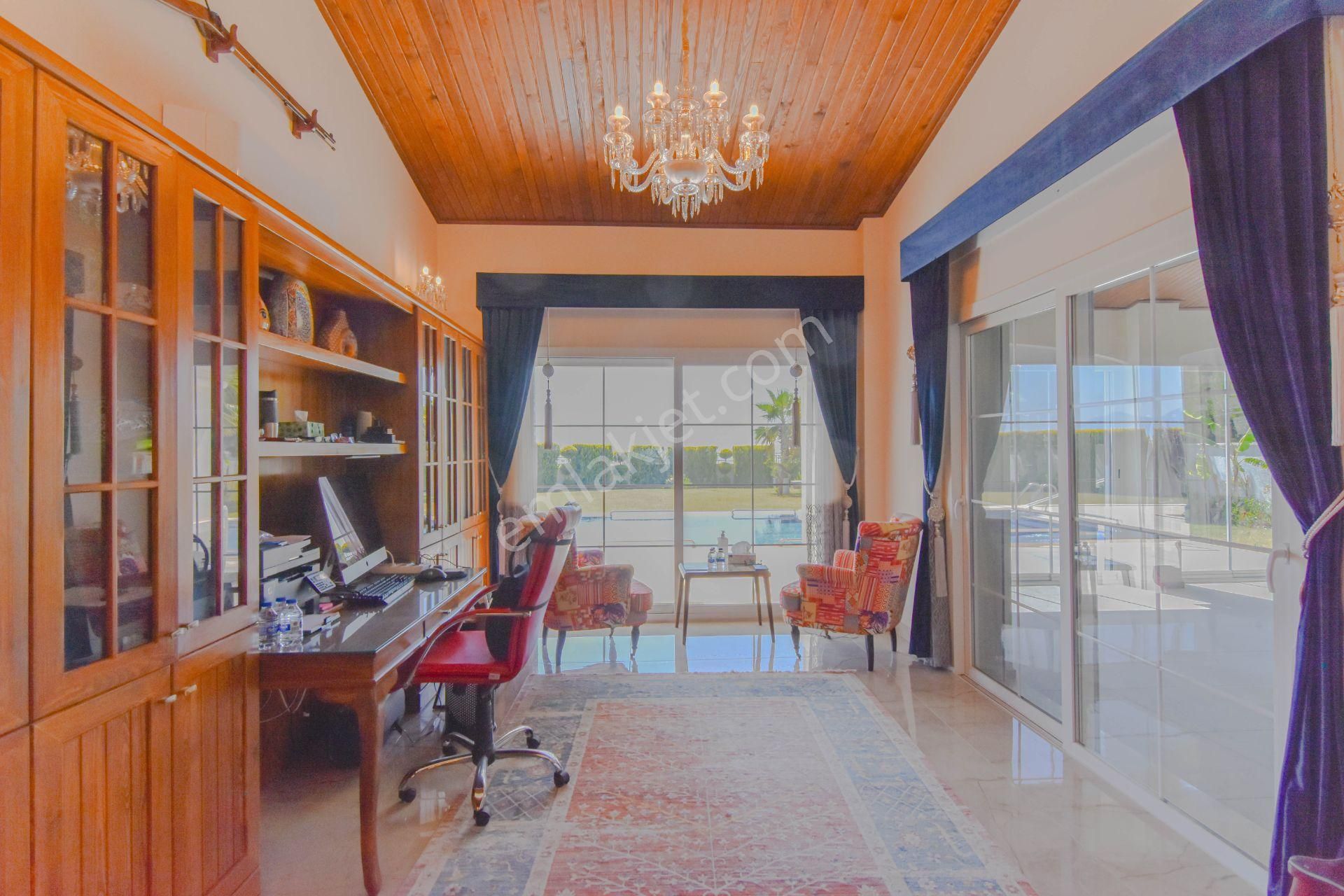 Yaylaköy'de Full Kuşadası Ve Deniz Manzaralı 6+1 Malikane - Görsel 6