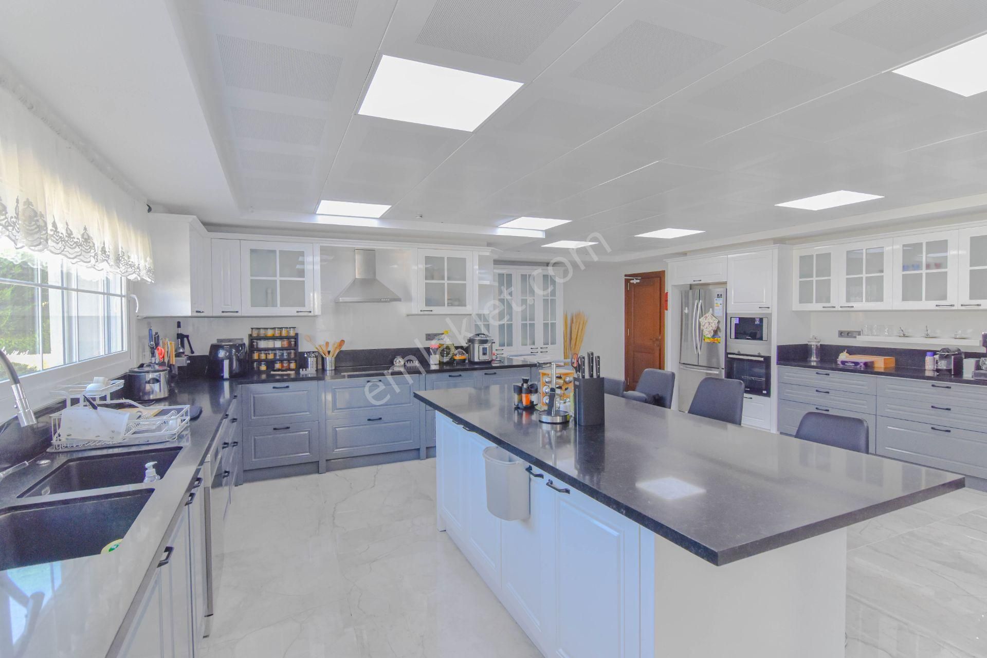 Yaylaköy'de Full Kuşadası Ve Deniz Manzaralı 6+1 Malikane - Görsel 2