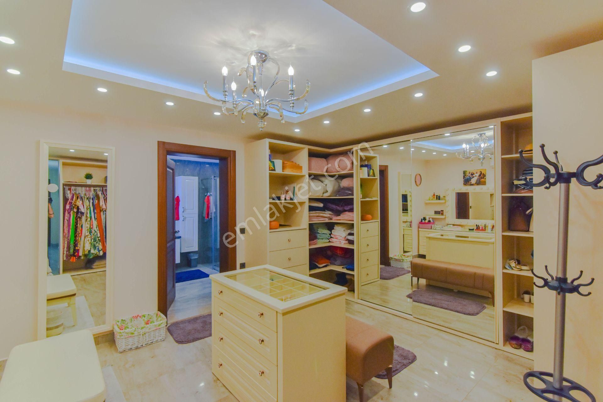 Yaylaköy'de Full Kuşadası Ve Deniz Manzaralı 6+1 Malikane - Görsel 22