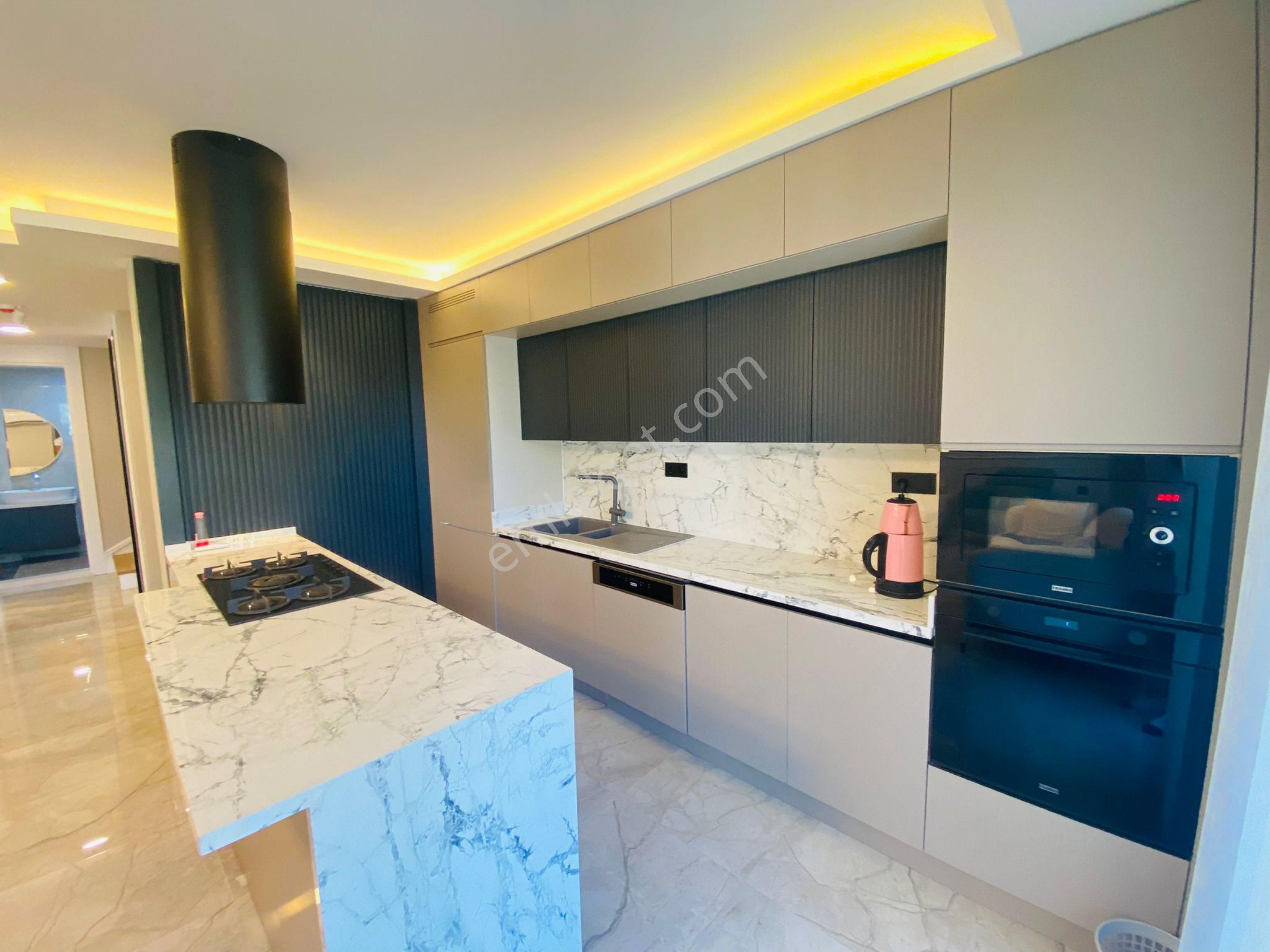 Denize 500 Metre Özel Havuzlu Müstakil 4+1 - Görsel 17