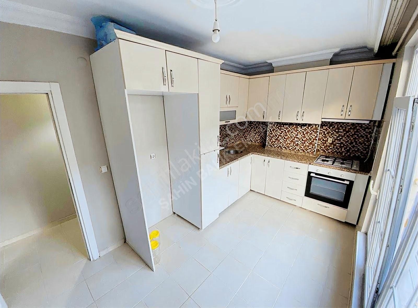 Şahin İnşaattan Yunusemre Mah'de 115 M2 3+1 Satılık 1.kat Daire - Görsel 11