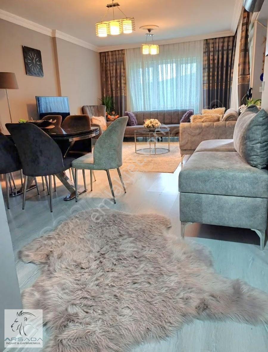 Kuşadası Değirmendere Mahallesinde Satılık 2+1 Daire