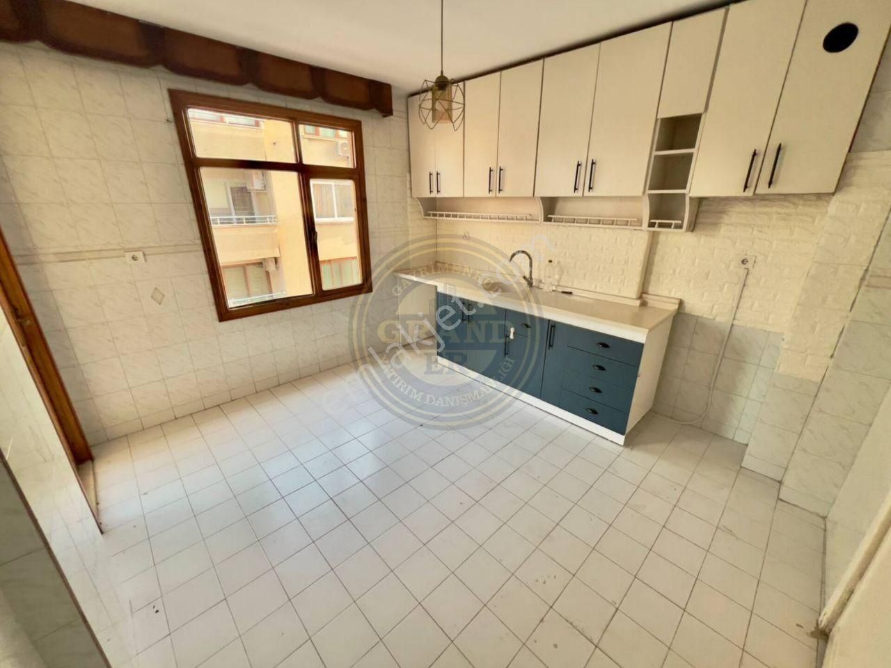 Mersin Yenişehir Palmiye Mah. 3+1 Satılık Daire - Görsel 2