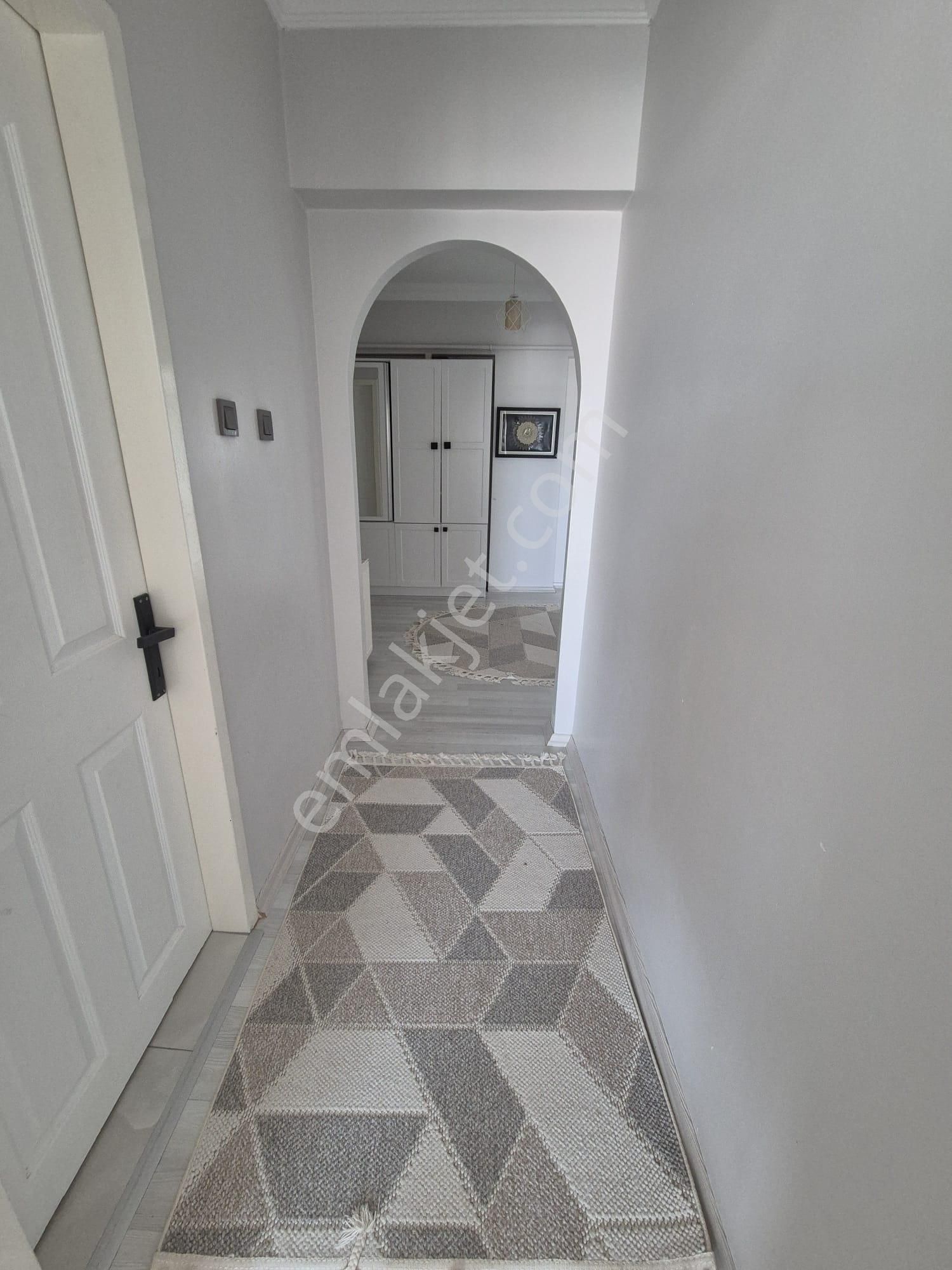 Kuzey Yıldızı'nda Site İçerisinde Full Yapılı Manzaralı Daire - Görsel 24