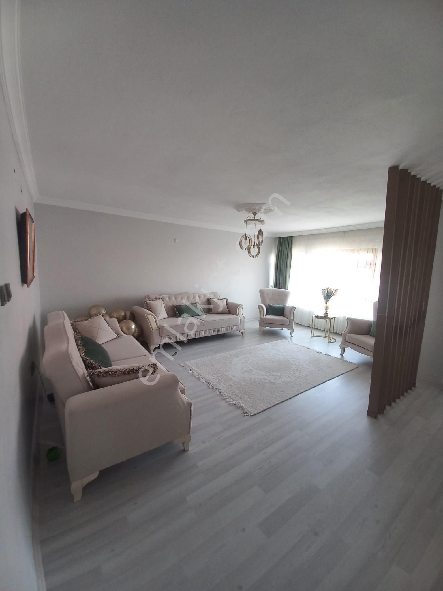 Kuzey Yıldızı'nda Site İçerisinde Full Yapılı Manzaralı Daire - Görsel 10