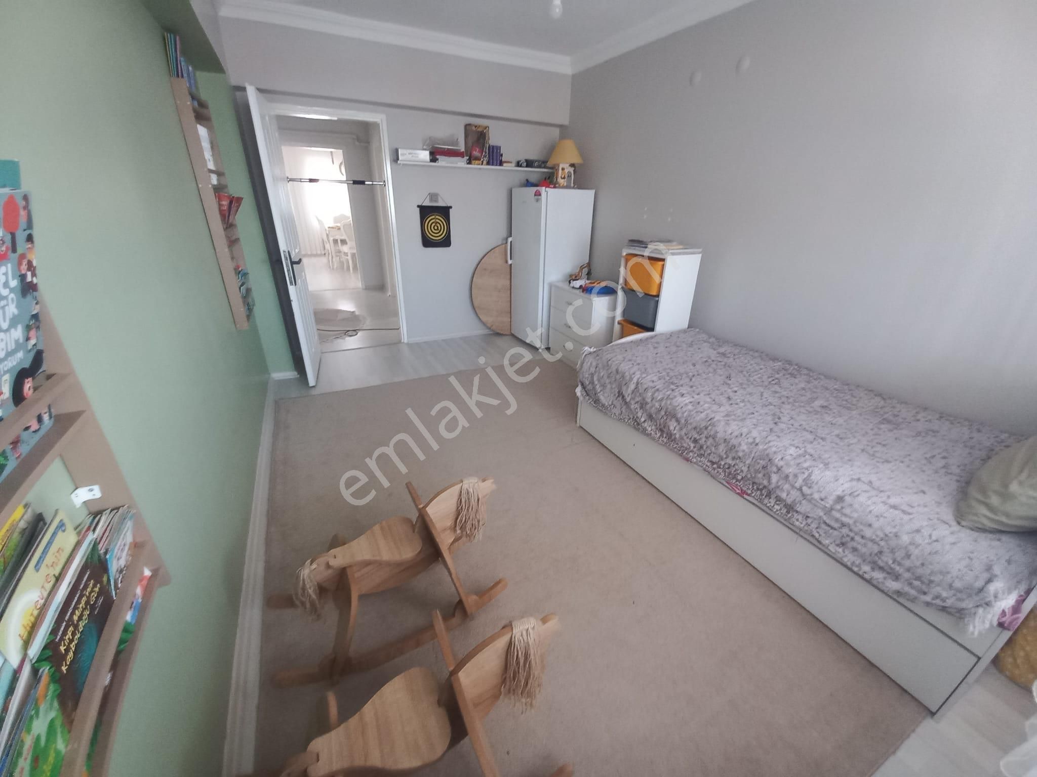 Kuzey Yıldızı'nda Site İçerisinde Full Yapılı Manzaralı Daire - Görsel 2