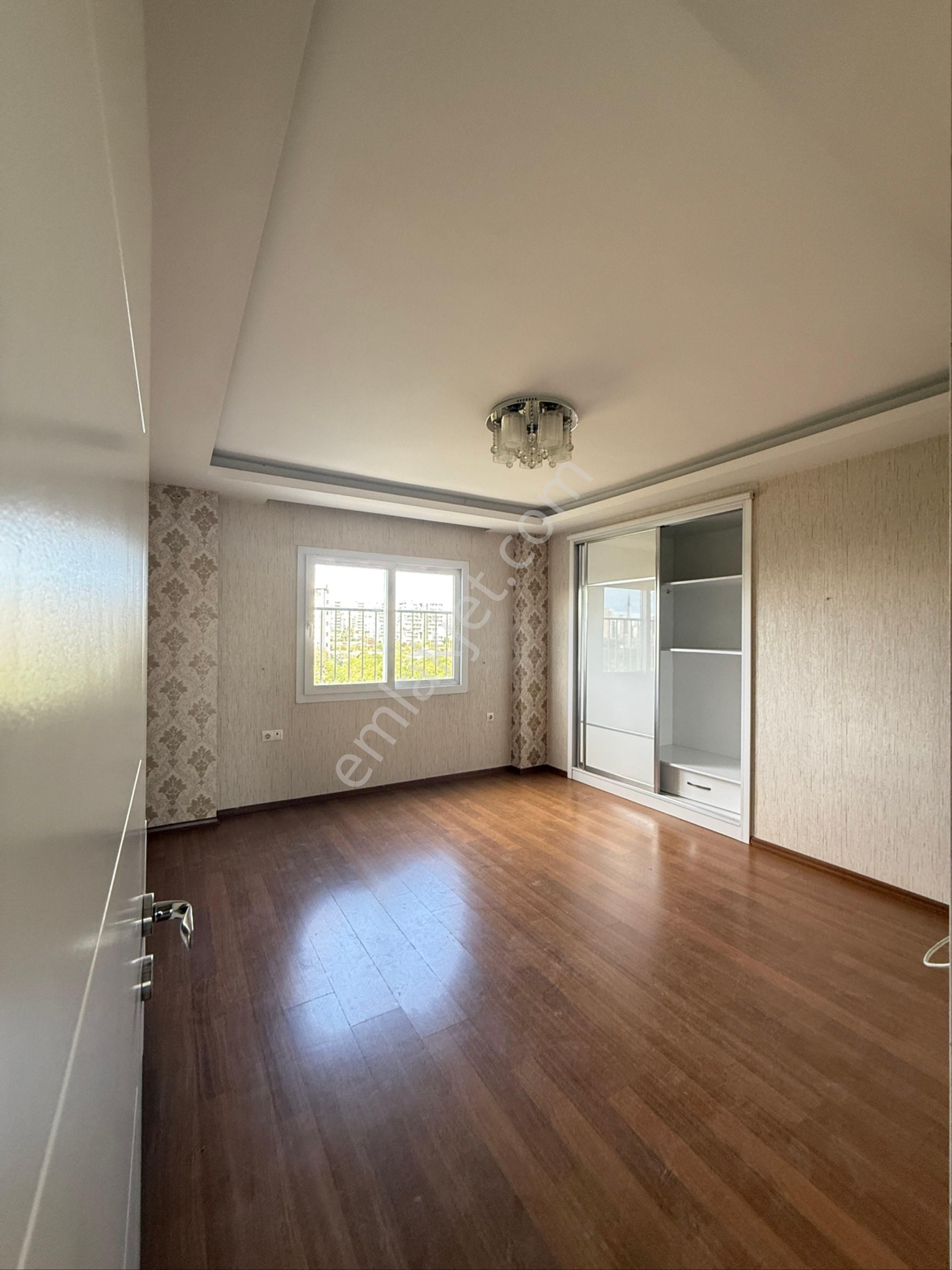 Remint’den Aydınlar Mahallesinde Geniş 4+1 Açık Mutfak Çift Banyo Giyinme Odalı Ultra Lüks Satılık!! - Görsel 18