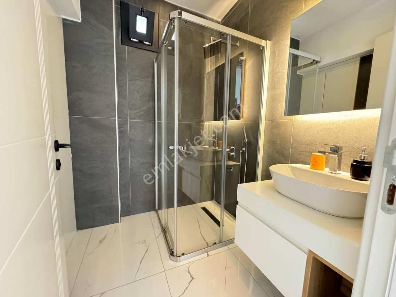 Değirmendere’de 500 M2 Arsa İçinde Özel Havuzlu Villa - Görsel 22