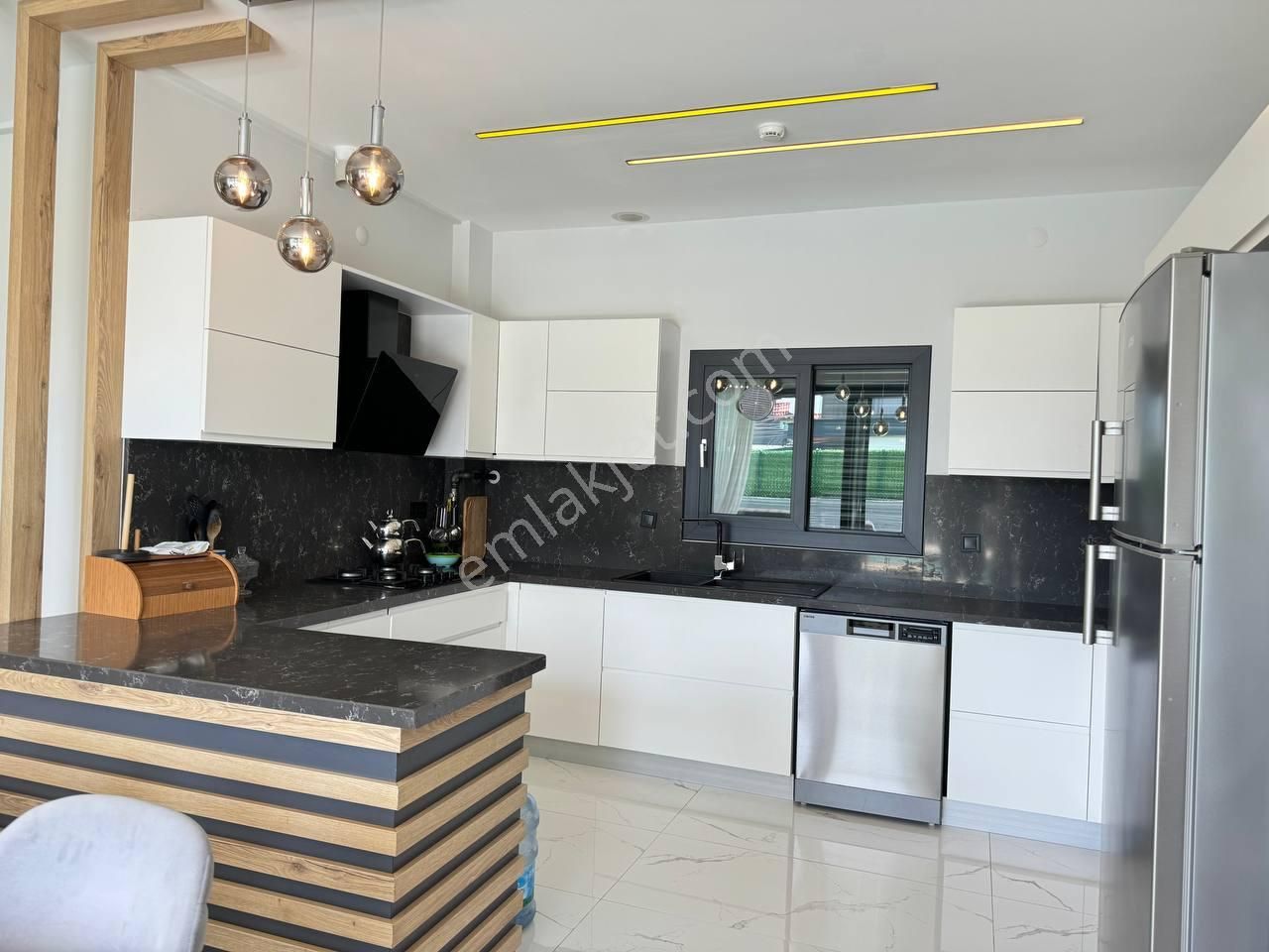 Değirmendere’de 500 M2 Arsa İçinde Özel Havuzlu Villa - Görsel 23