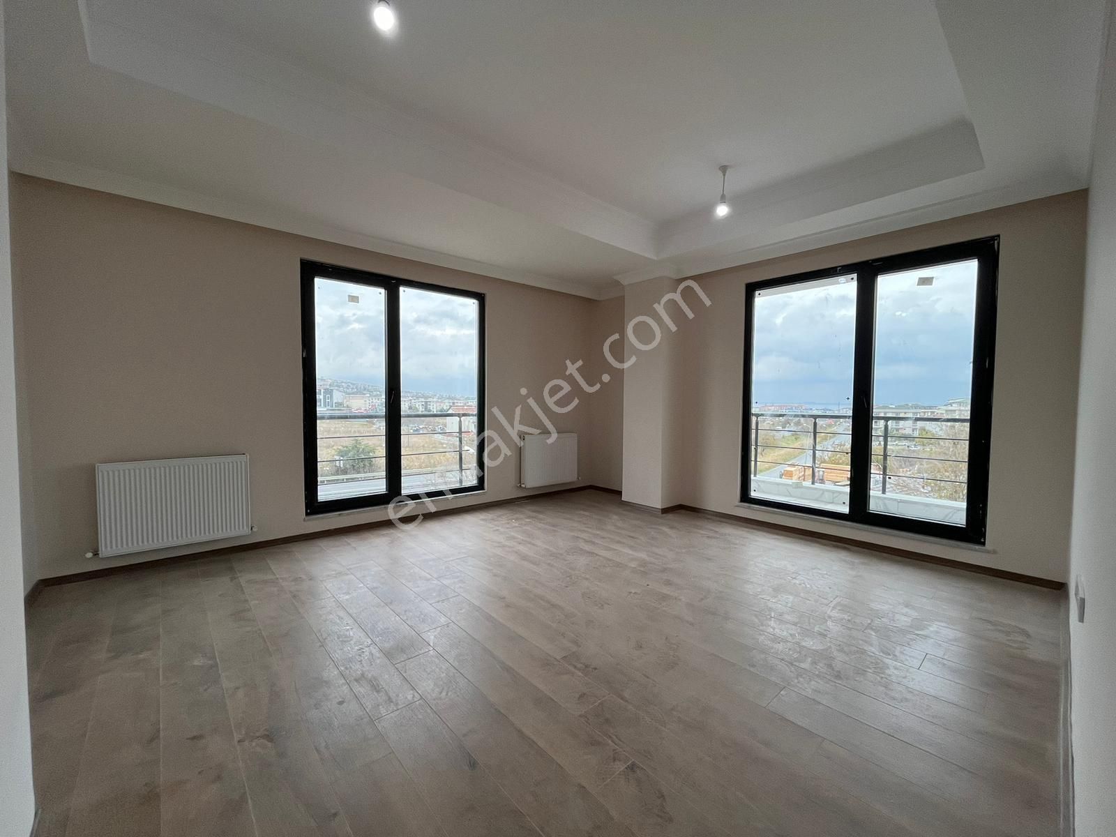 Büyükçekmece Kumburgaz Da 4+1 Satılık Dubleks Daire Güney Cephe - Görsel 2